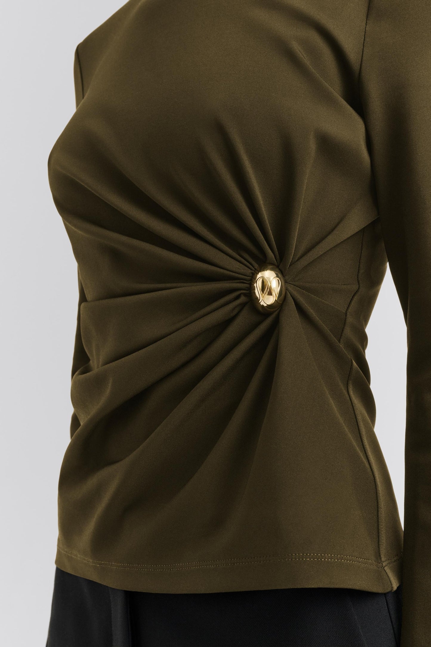 Top Mailey Broche in OliveMalina - Anita Hass