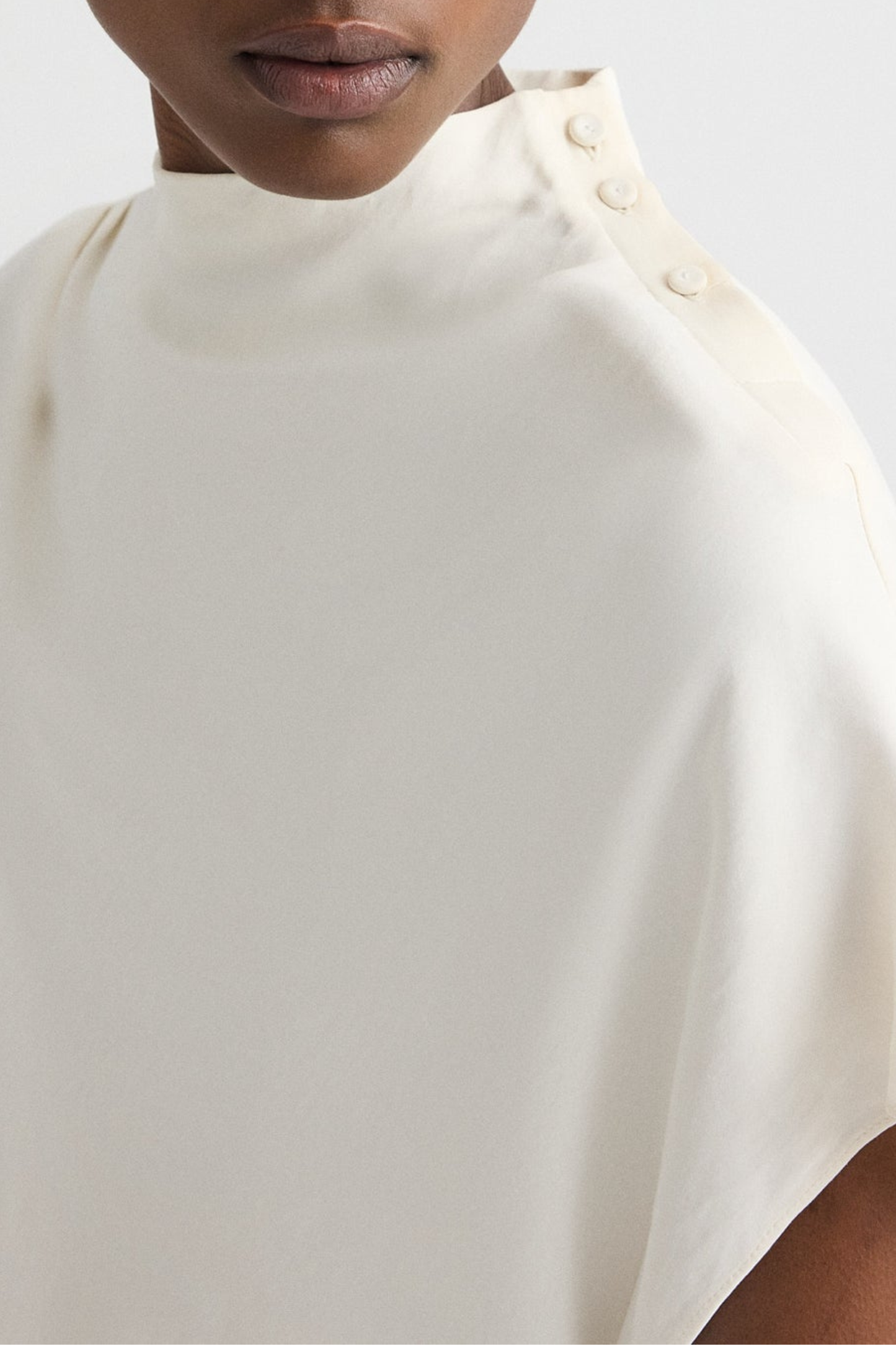 Bluse Mock Neck in BoneTWP Clothing - Anita Hass