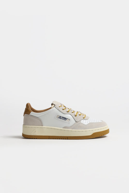 Baskets Medalist en blanc/suede sable