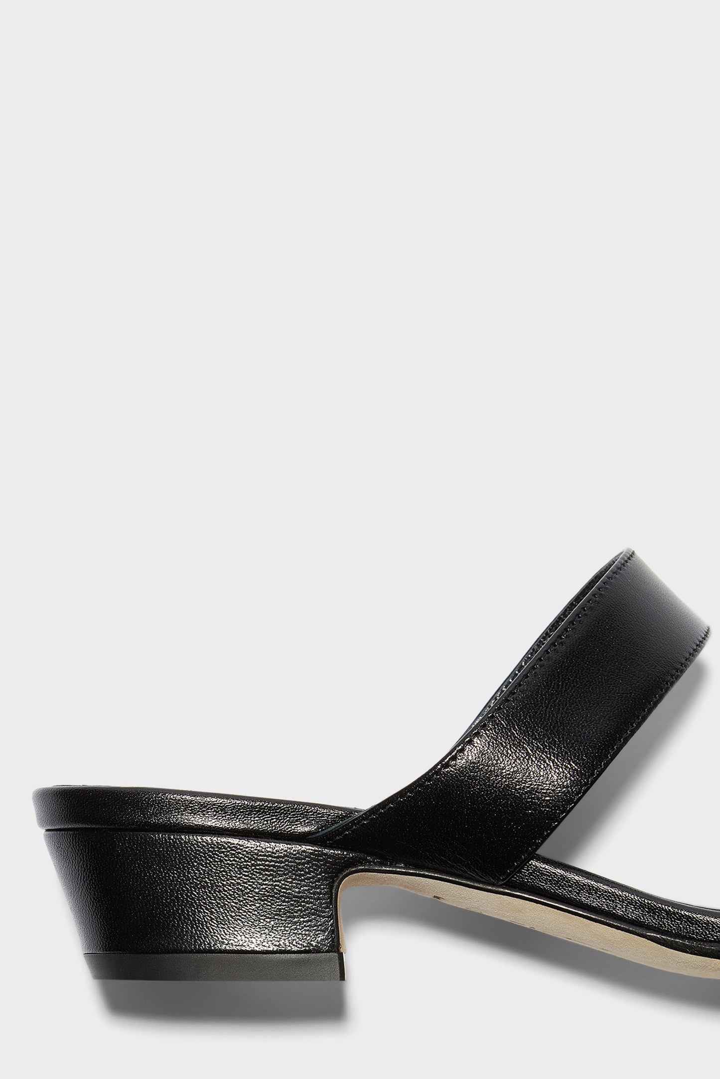 Kemi sandal in black