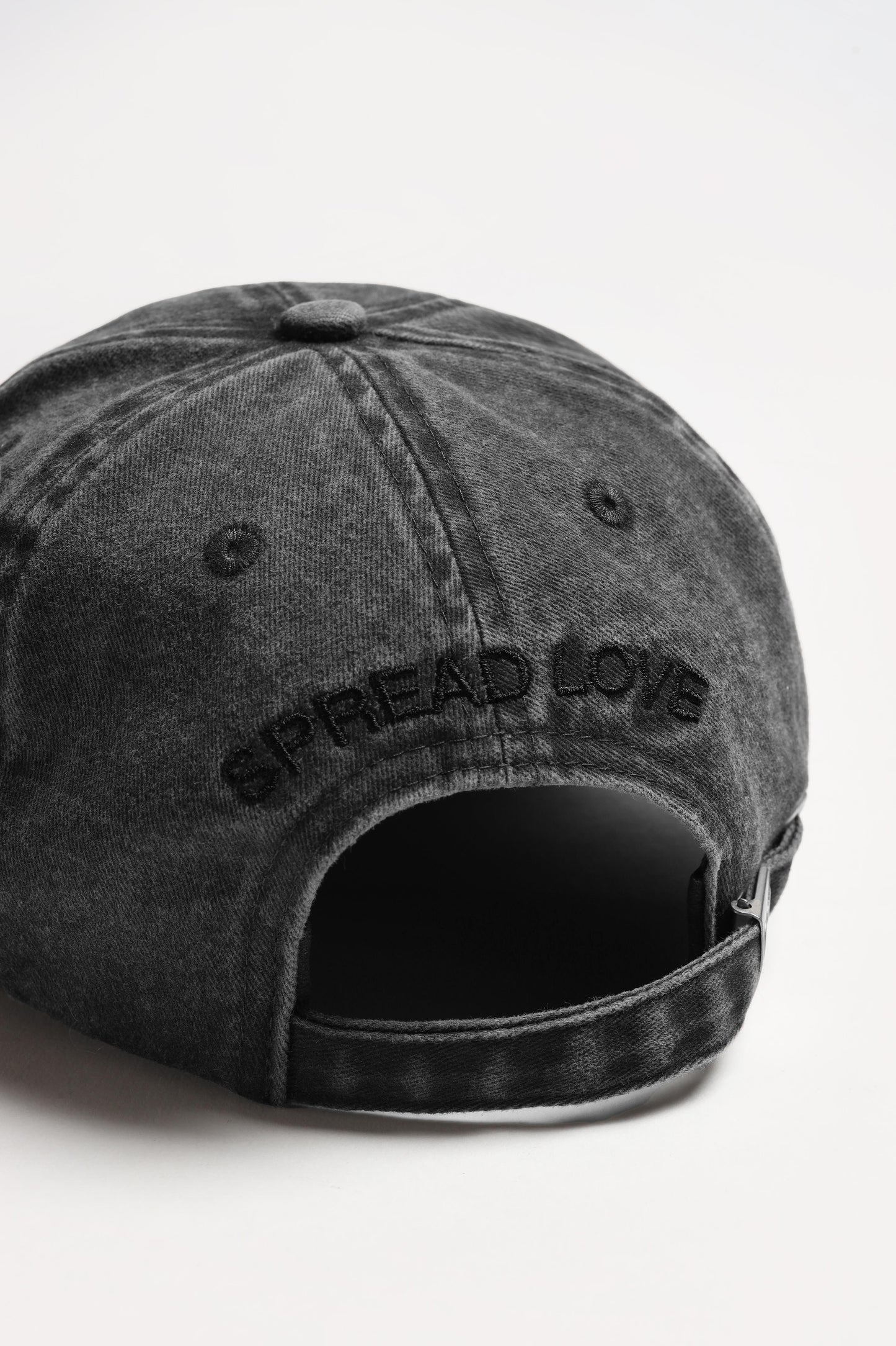 Cap Anita in Washed Grey