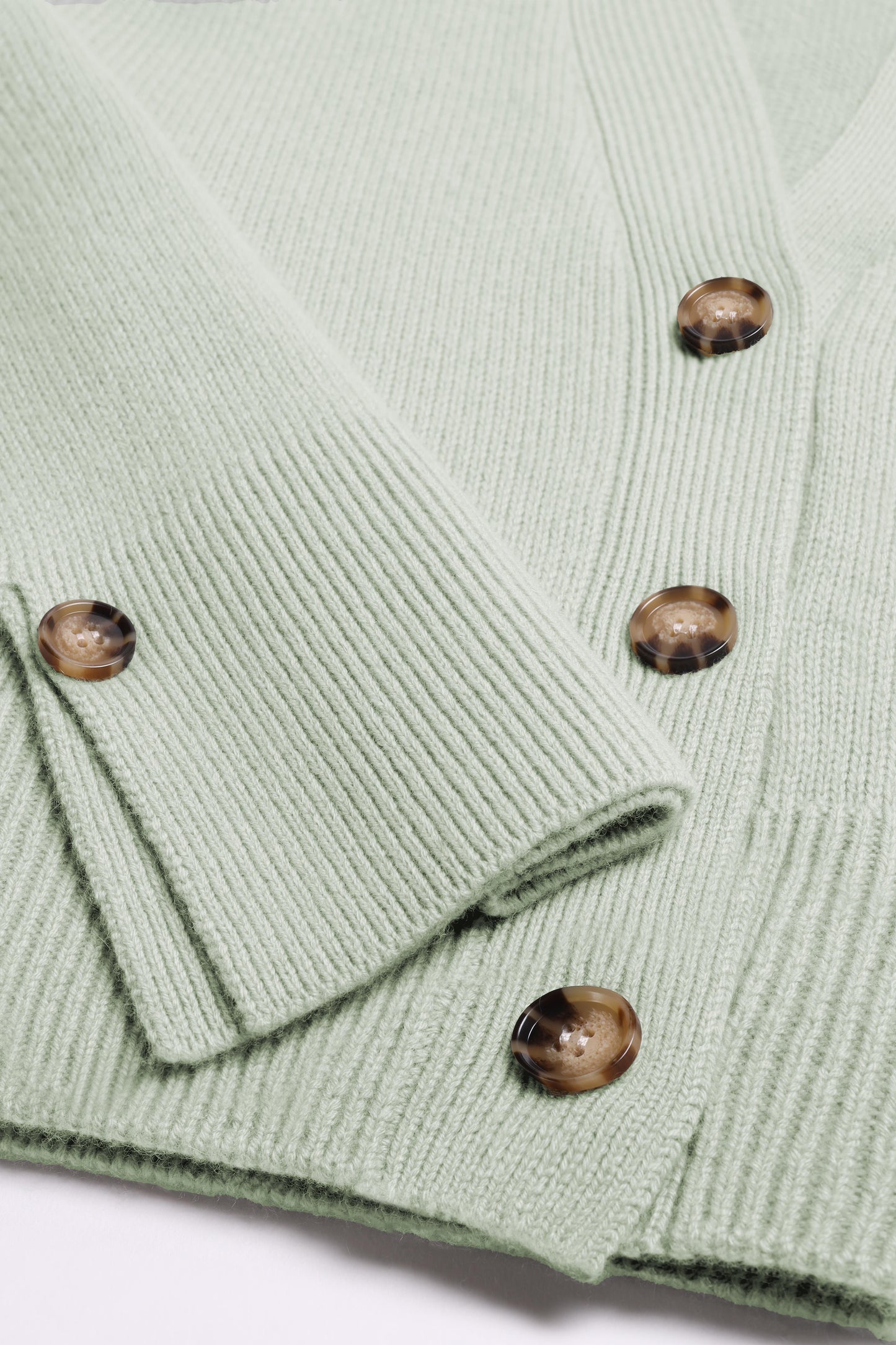 Cardigan Palais in Lake