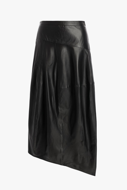 Balloon leather skirt in black