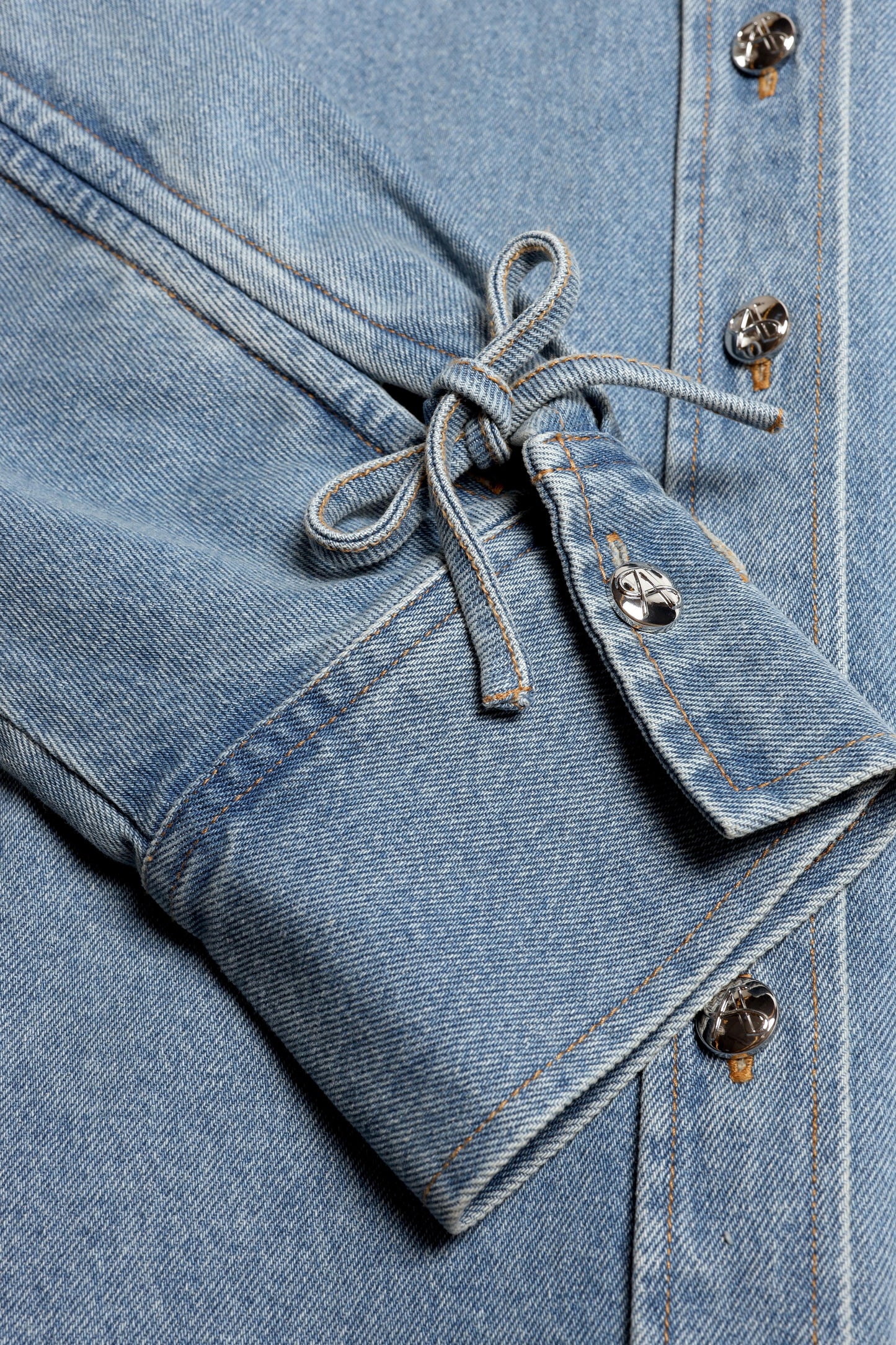 Jeanshemd Bonnie in HellblauLadneri - Anita Hass