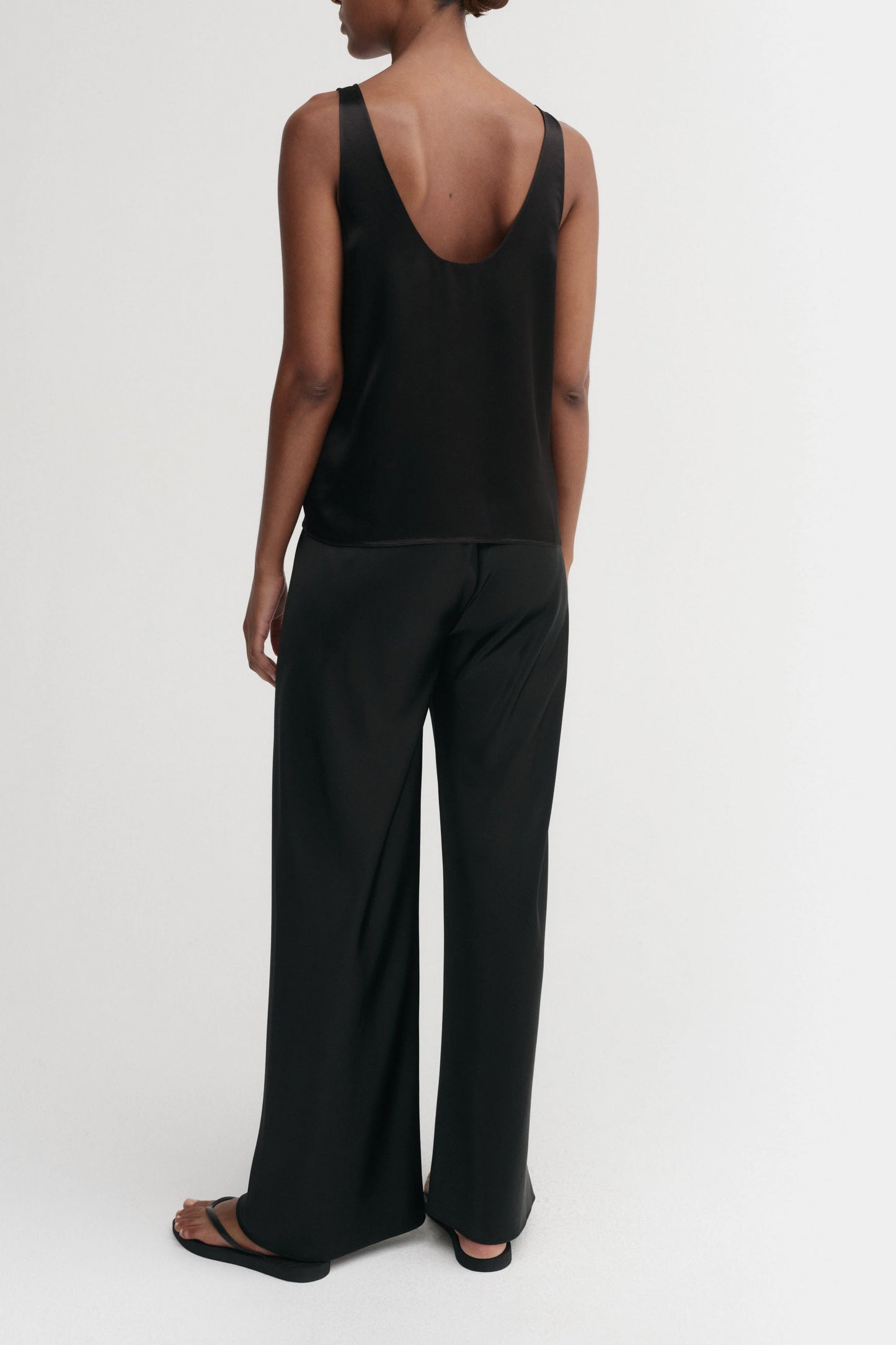 Top Romy Satin in SchwarzAlmada Label - Anita Hass