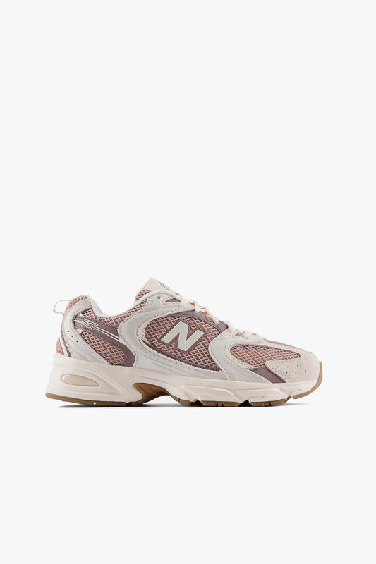 Sneaker 530 in Bisque/Earth ShadowNew Balance - Anita Hass
