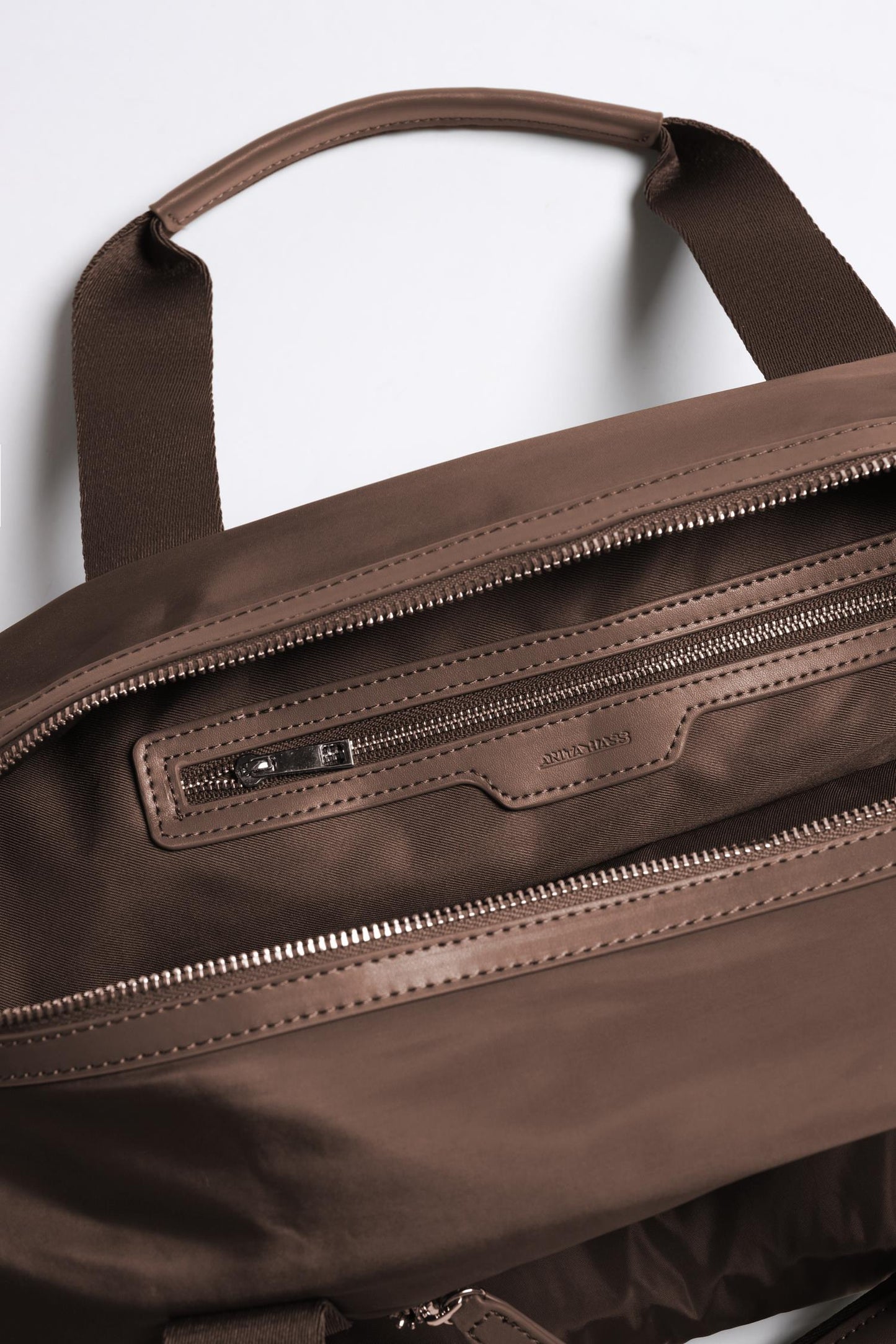 Heart' bag in brown nylon