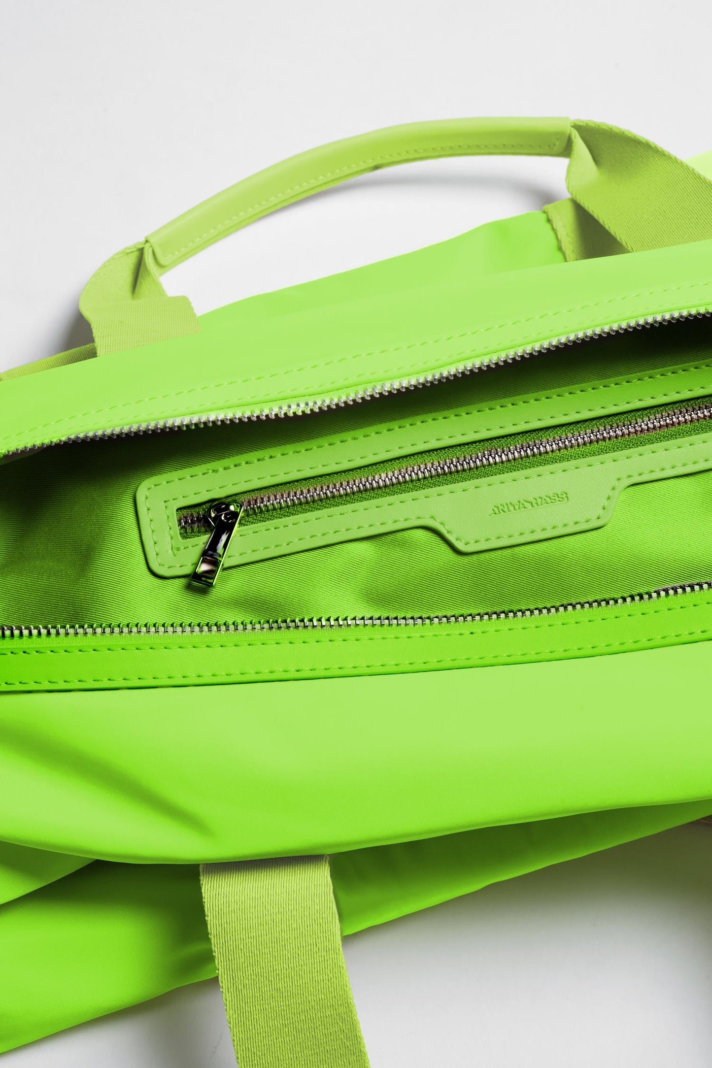 Heart' bag in matcha nylon