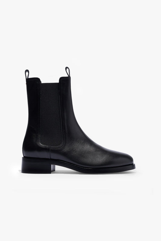 Boots Caspar in Schwarz