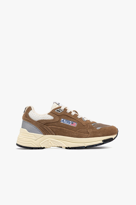 Sneaker Hyperway in Cigar/Silber Autry