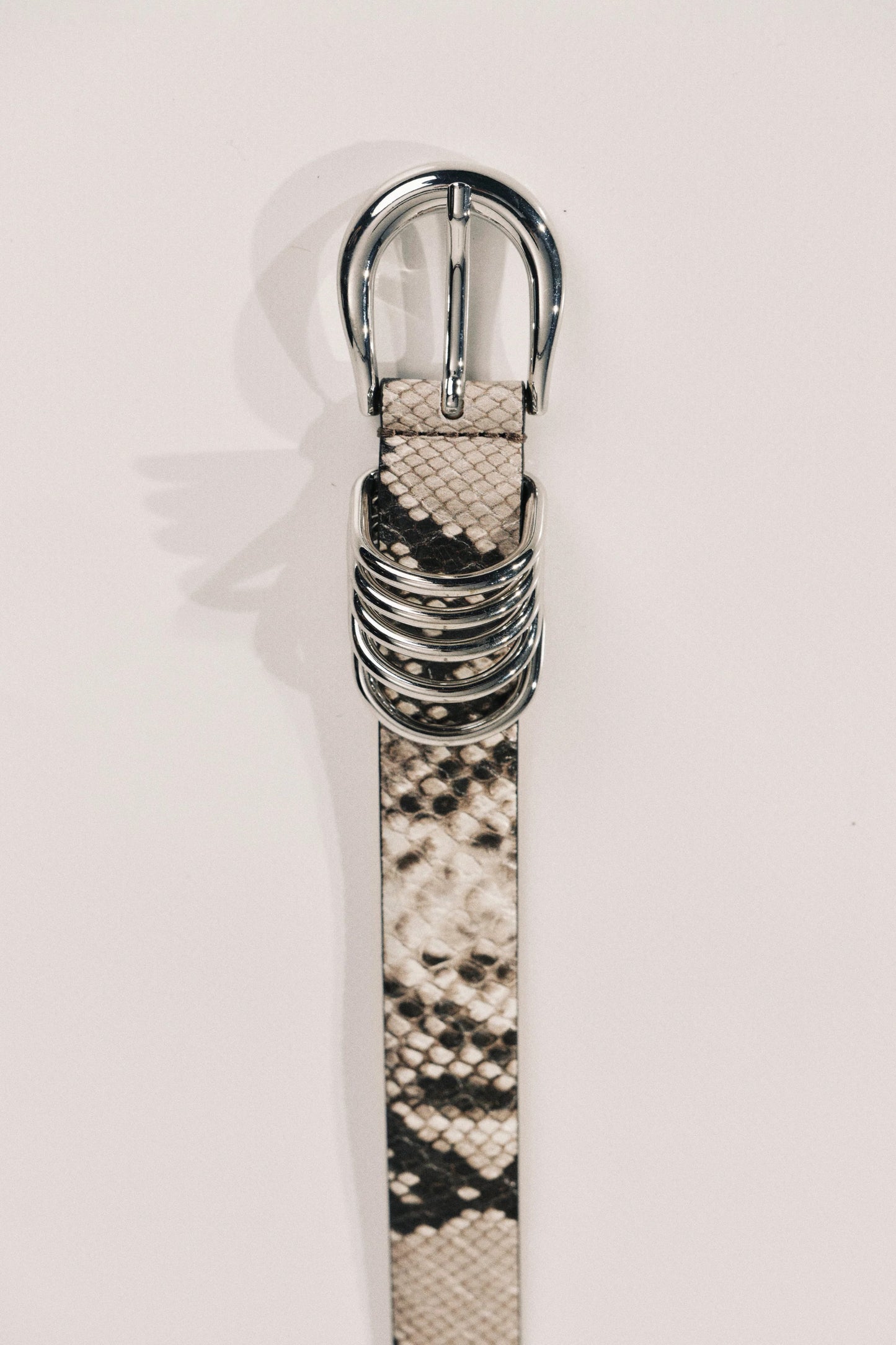 Gürtel Hollyhock in Beige Snake/Silver Déhanche