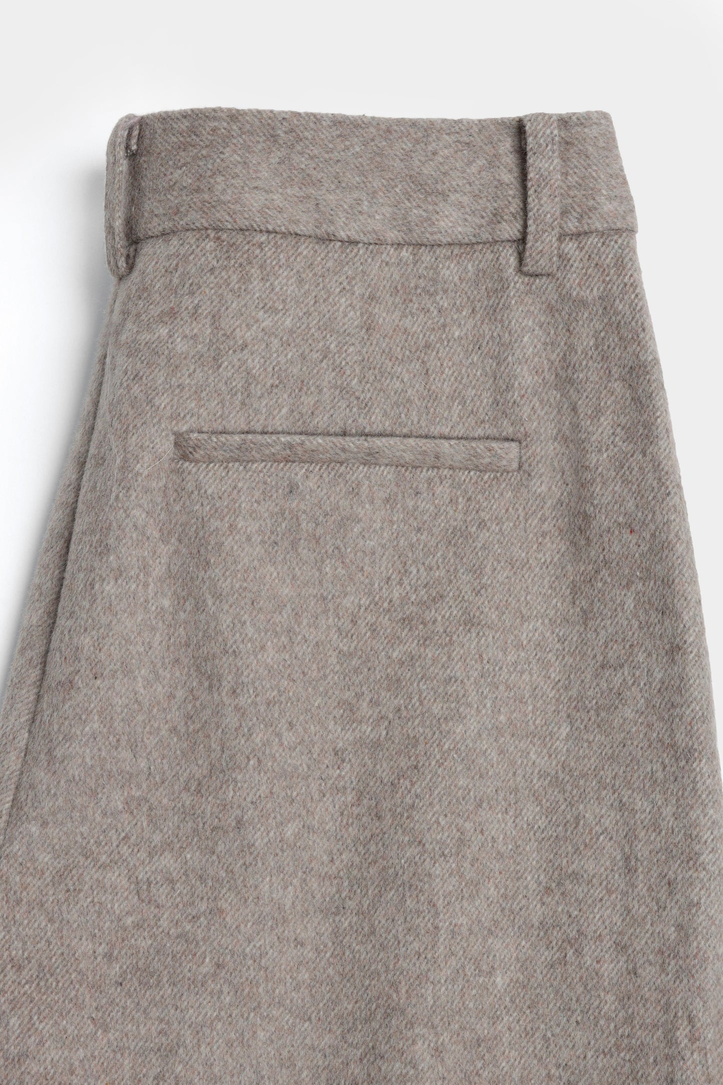 Hose Barrel in Taupe Melange Ladneri