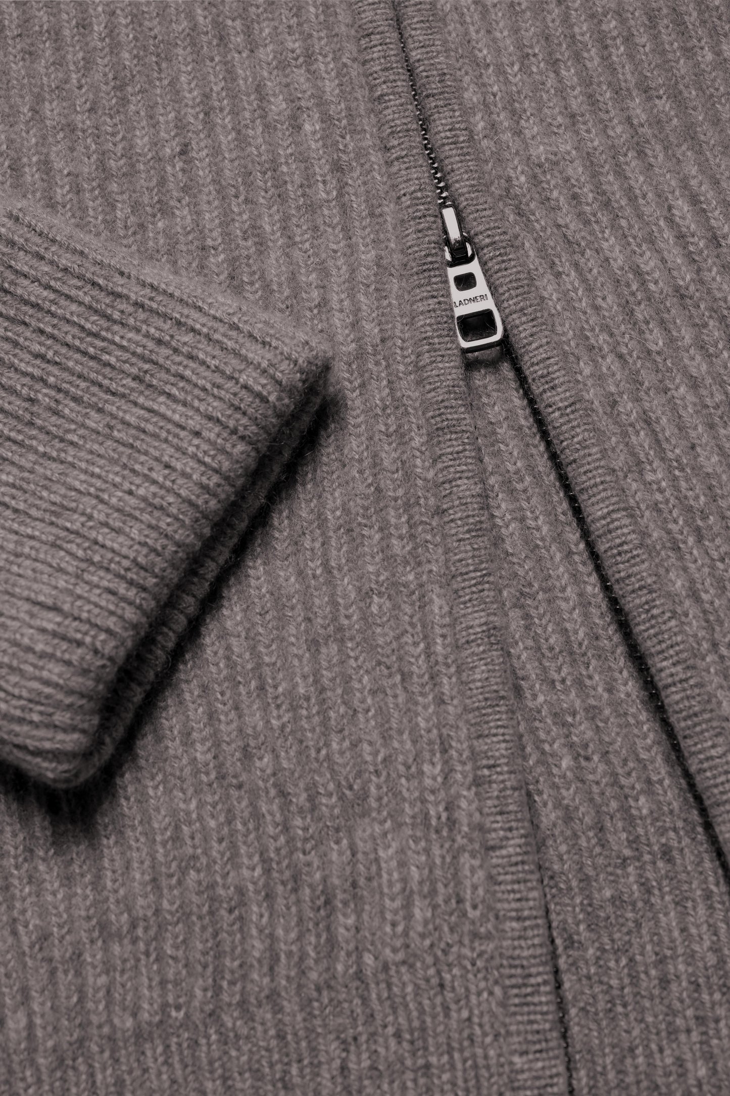 Cardigan Paulie in Dark Brown Melange Ladneri Men