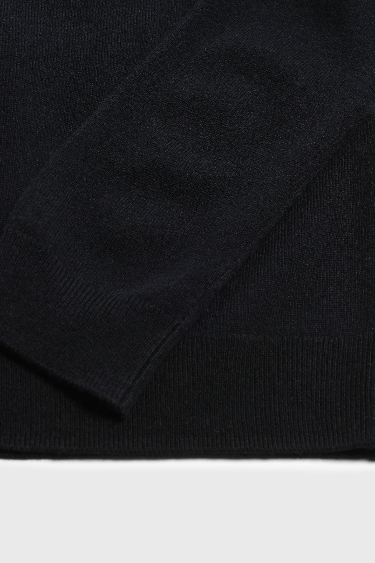 Pullover Pizzo in Schwarz Ladneri