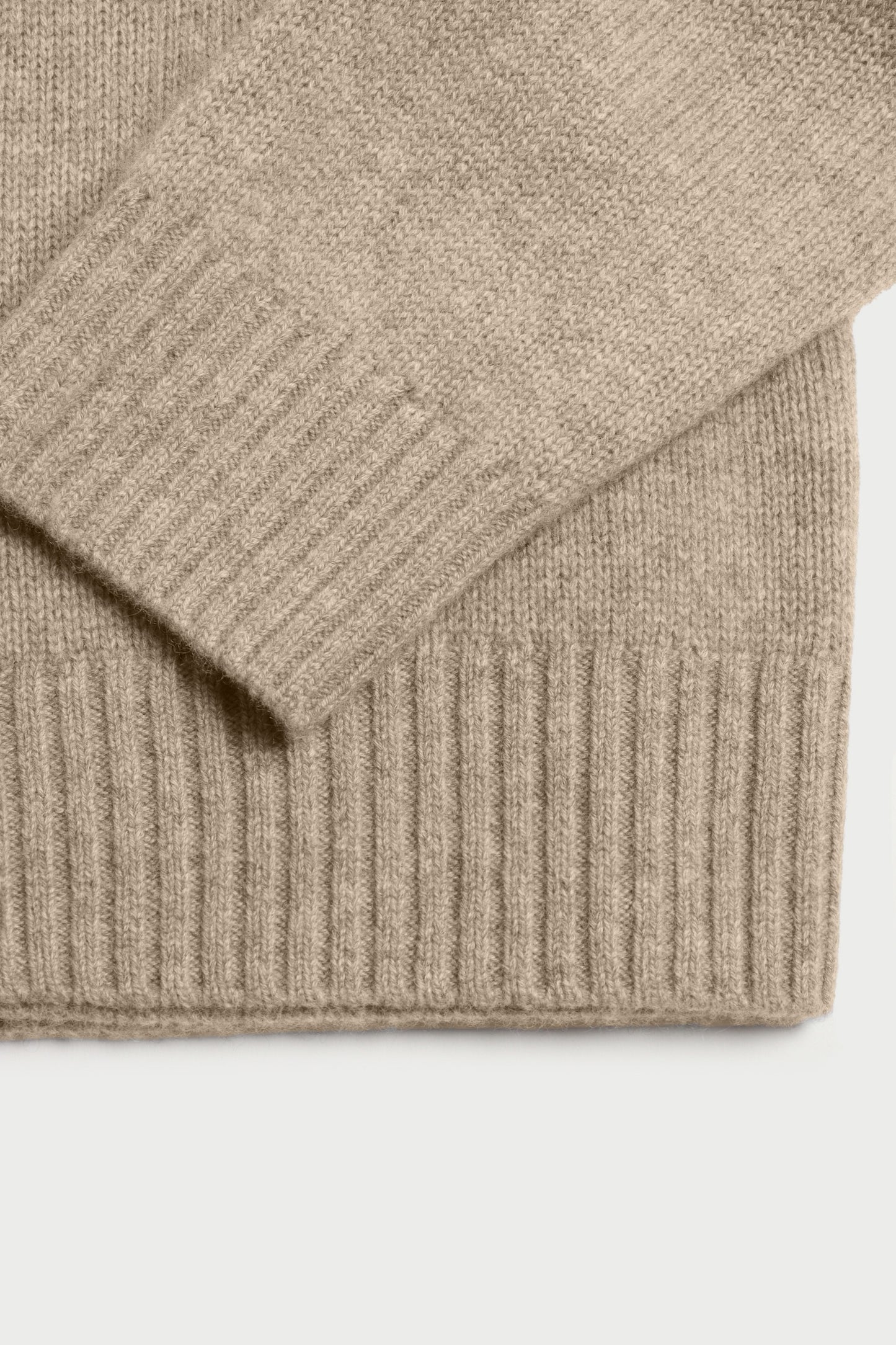 Pullover Slush in Golden Oat Ladneri