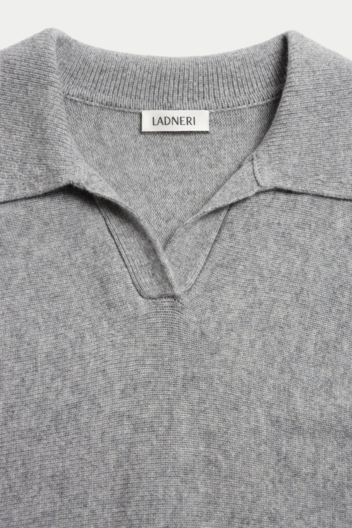 Strickshirt Niam in Knitted Stone Ladneri