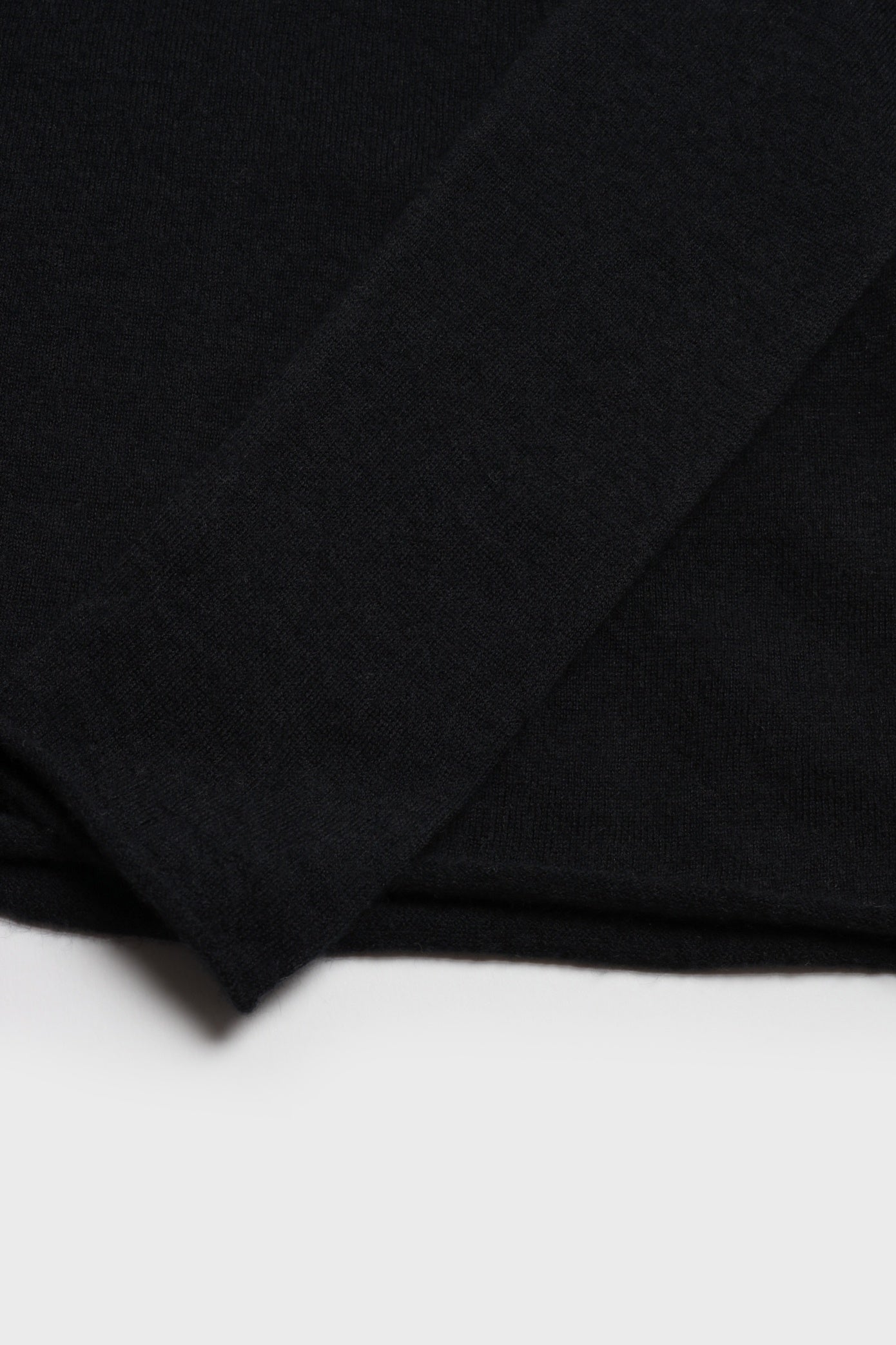 Strickshirt Finest in Schwarz Ladneri