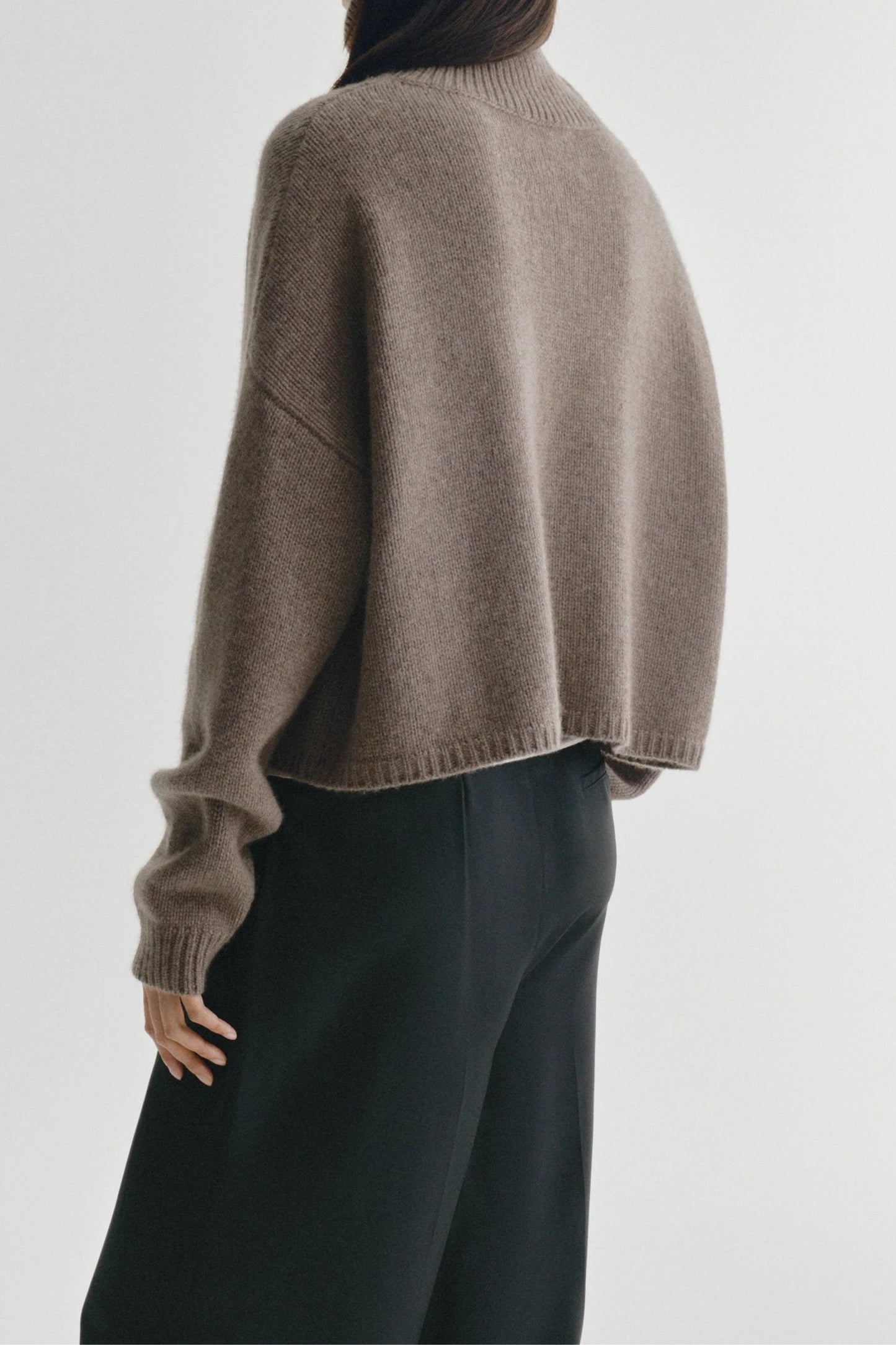 Pullover Zerlina in Truffle Lisa Yang