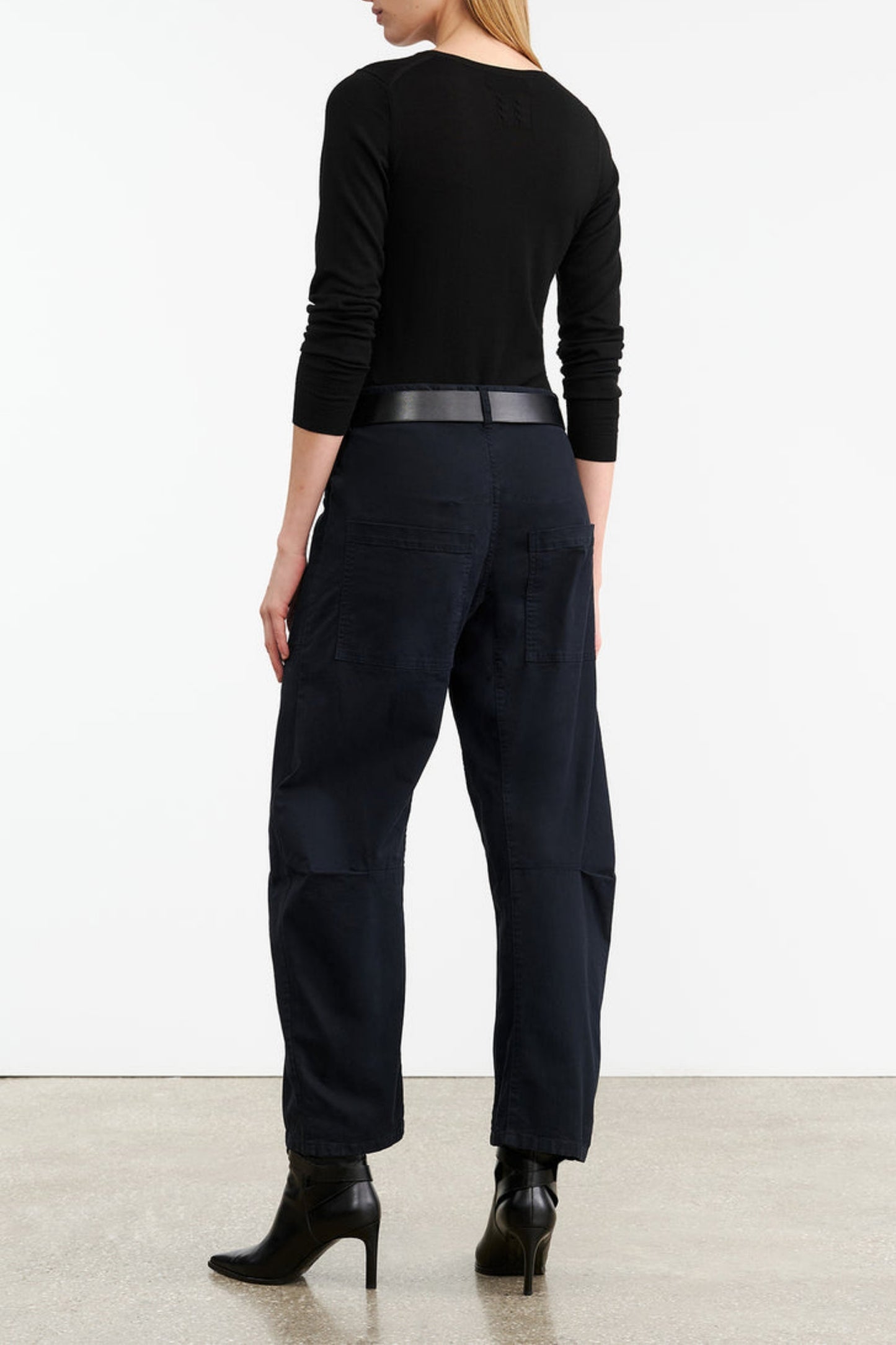 Hose Shon in Midnight Nili Lotan
