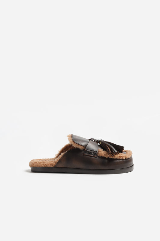 Mules Ranch Tassel Fur in Coffee