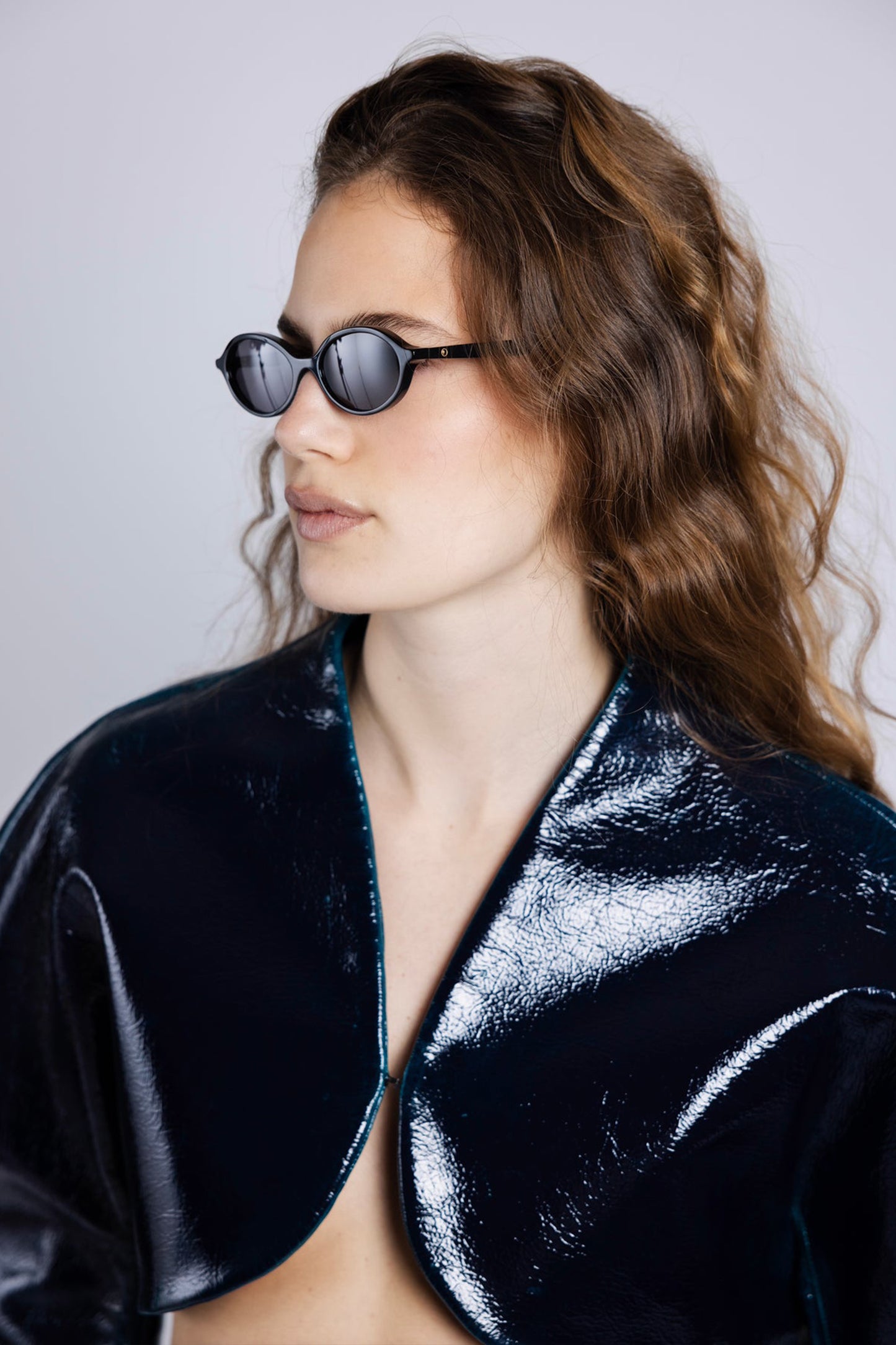 Sonnenbrille 52 Grove St in Schwarz Side Eye