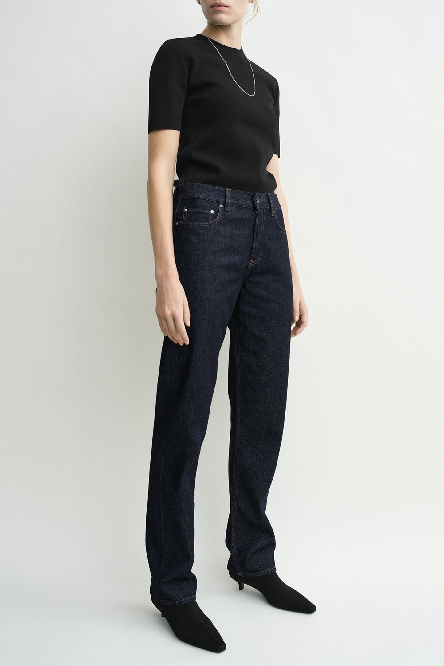 Jeans Low Straight in IndigoToteme - Anita Hass