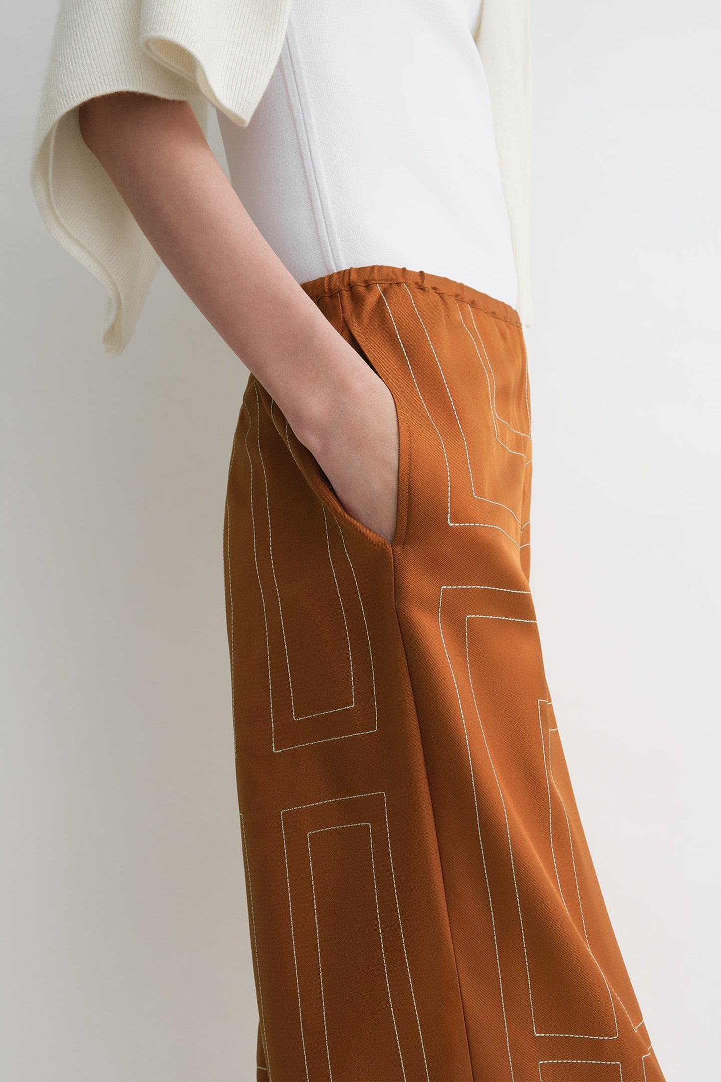 Seidenhose Monogram PJ in TerracottaToteme - Anita Hass