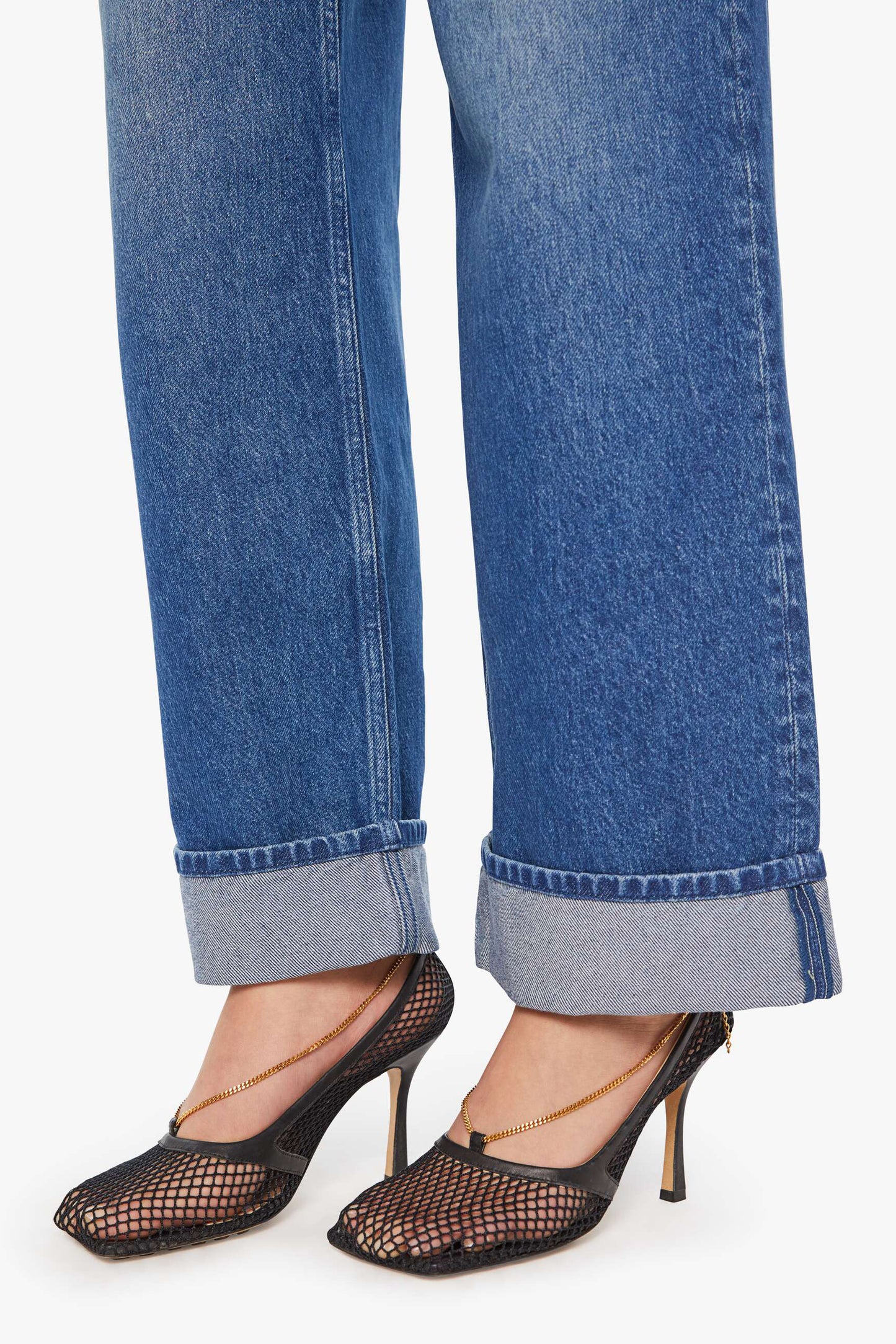 Jeans Snacks! The Smoothie Skimp Cuff in Hot StuffMother - Anita Hass