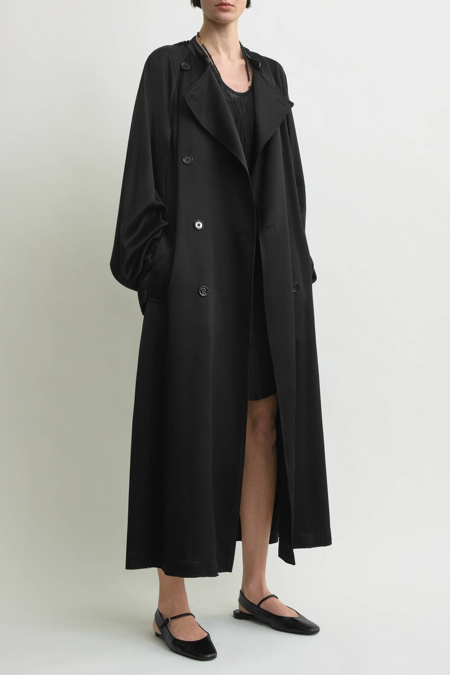 Trenchcoat Draped Satin in SchwarzToteme - Anita Hass