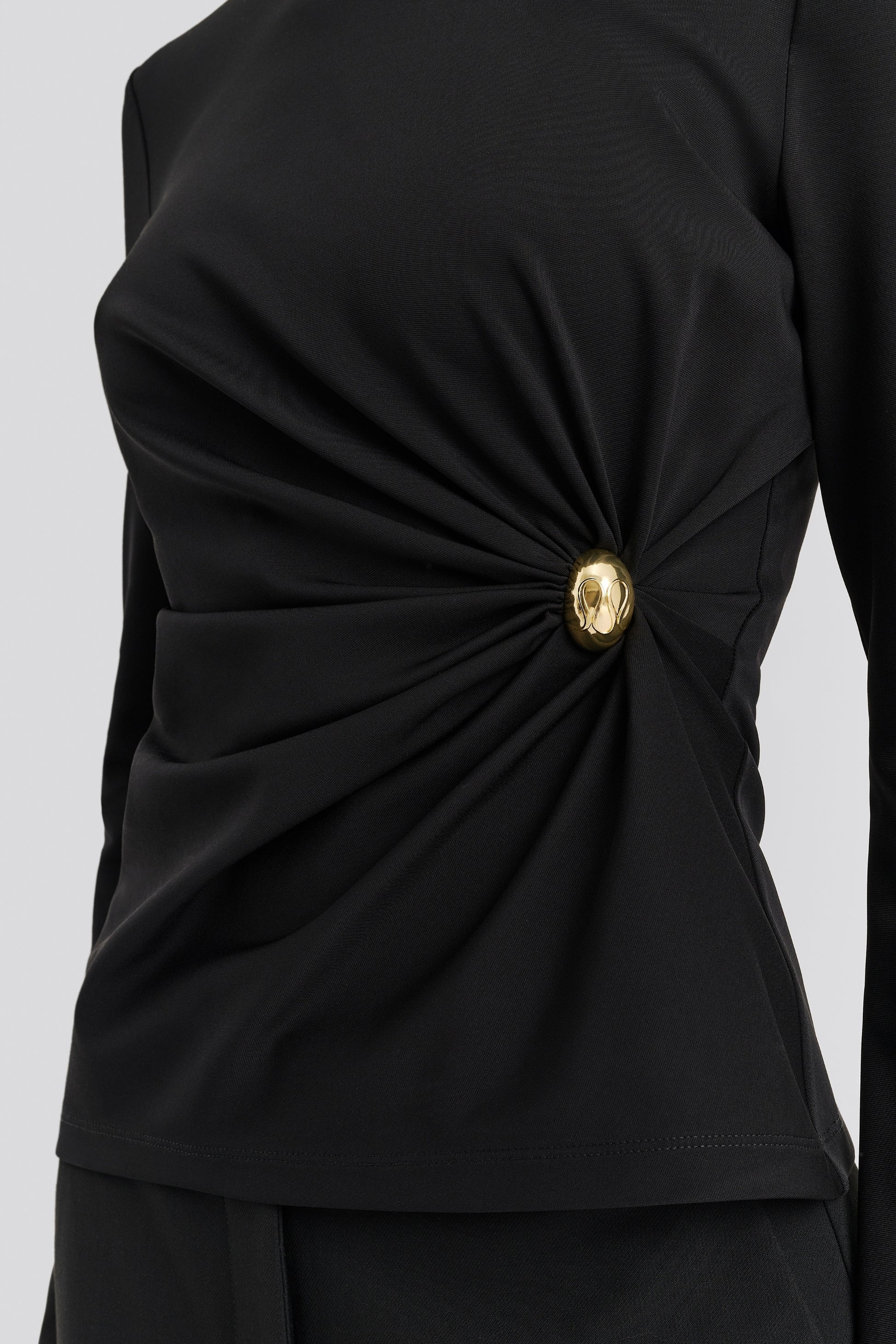 Top Mailey Broche in SchwarzMalina - Anita Hass