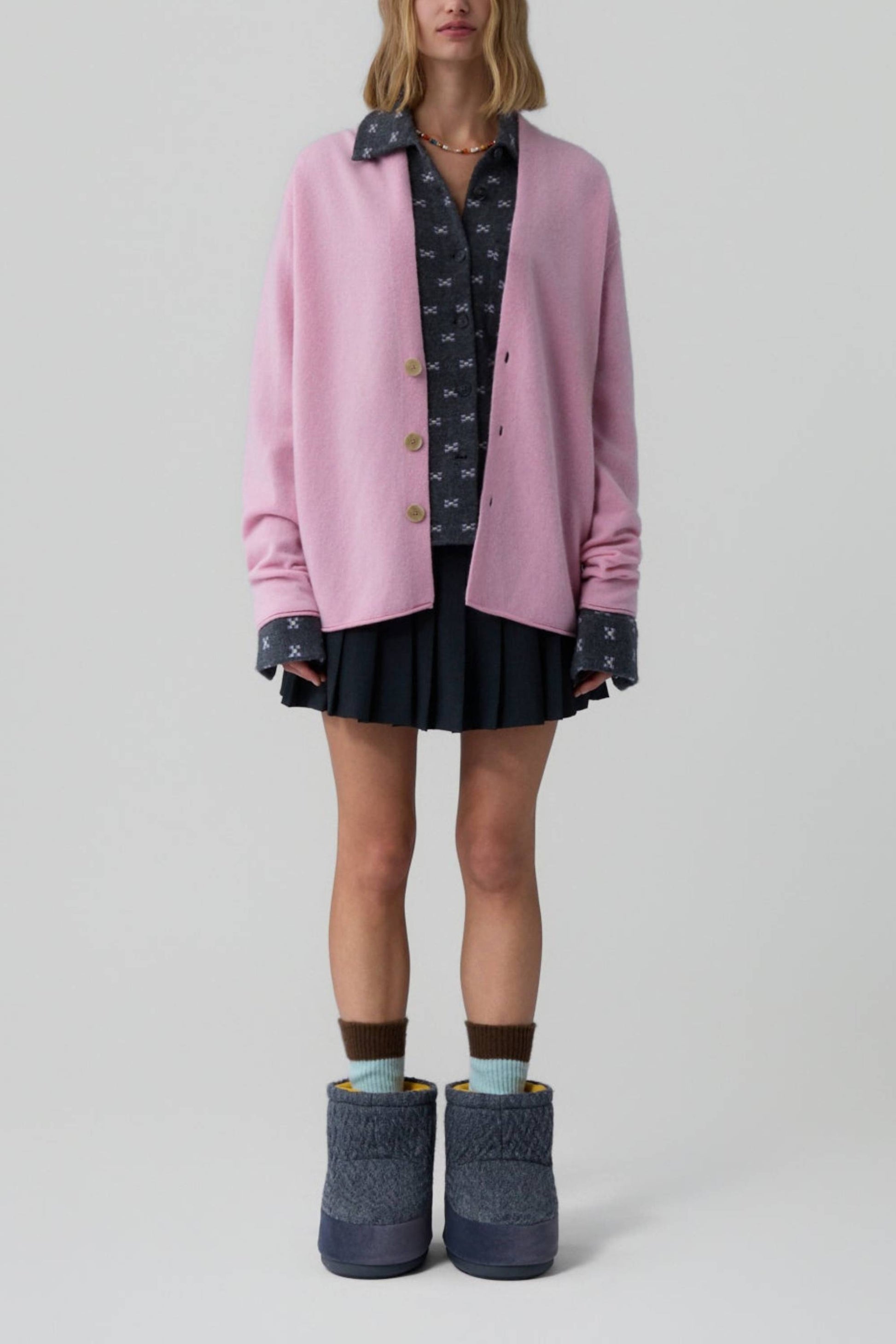 Cardigan Everywear in DaybreakGuest in Residence - Anita Hass