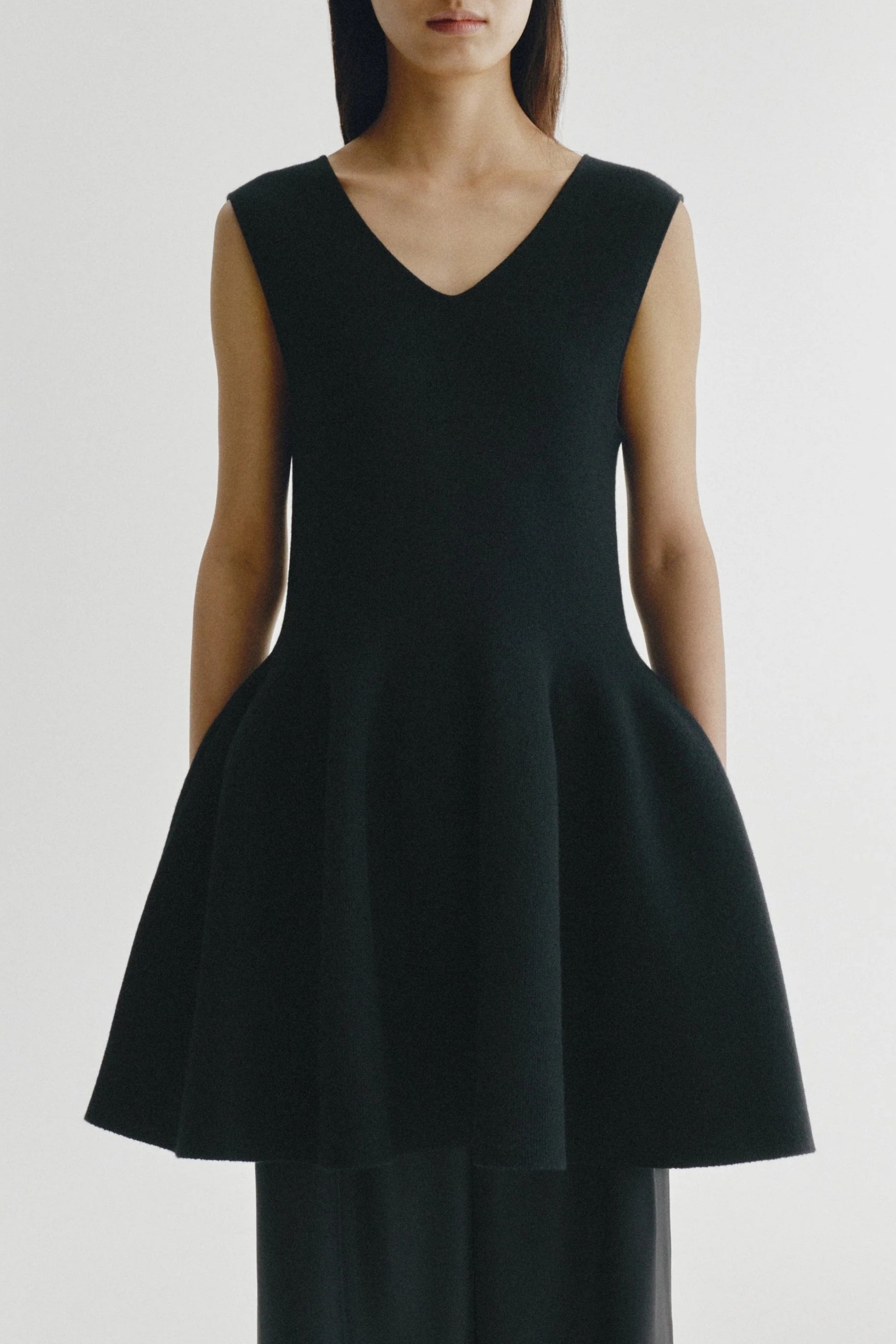 Kleid Wrenley in Schwarz Lisa Yang