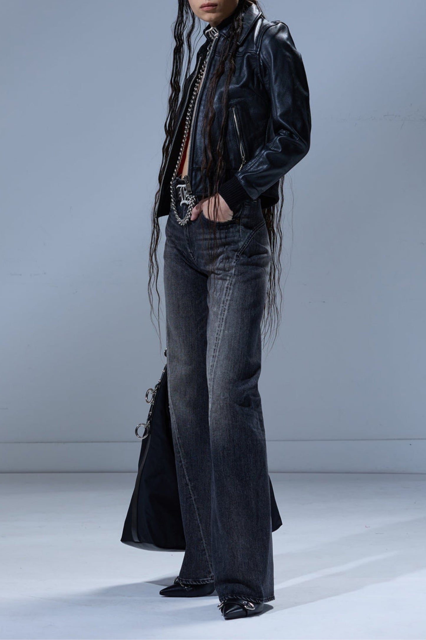 Jeans Twisted Seam Flare in Kennet BlackR13 - Anita Hass