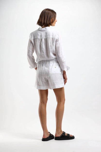 Linen shorts in white