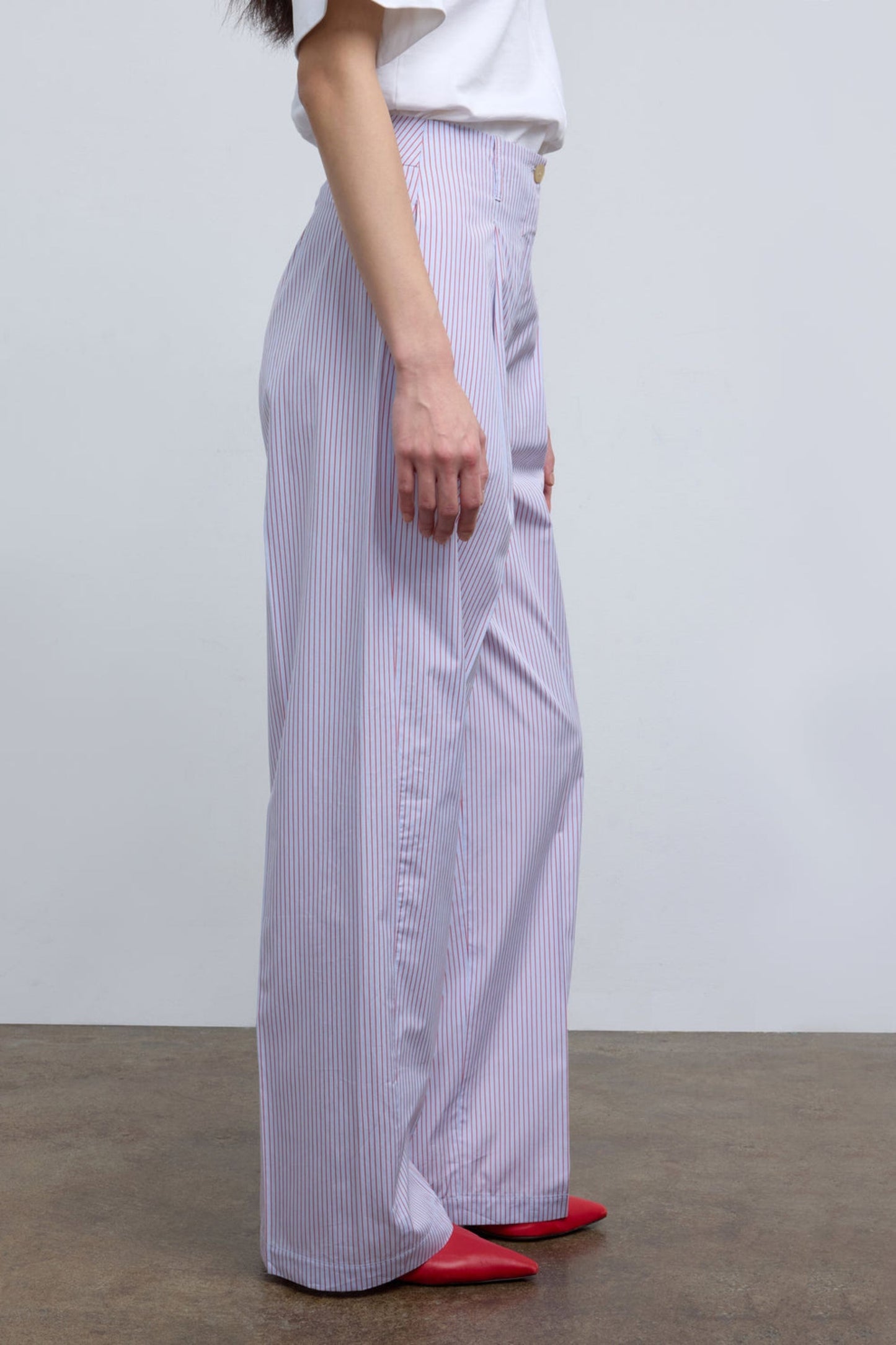 Pantalón The Dean de rayas azules y rojas