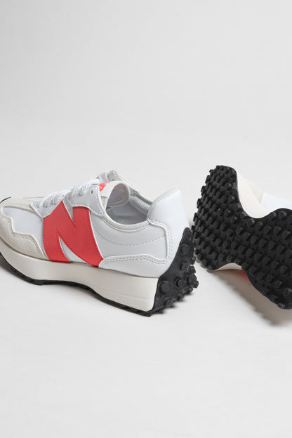 Sneaker 327 in Weiß/Blast RedNew Balance - Anita Hass