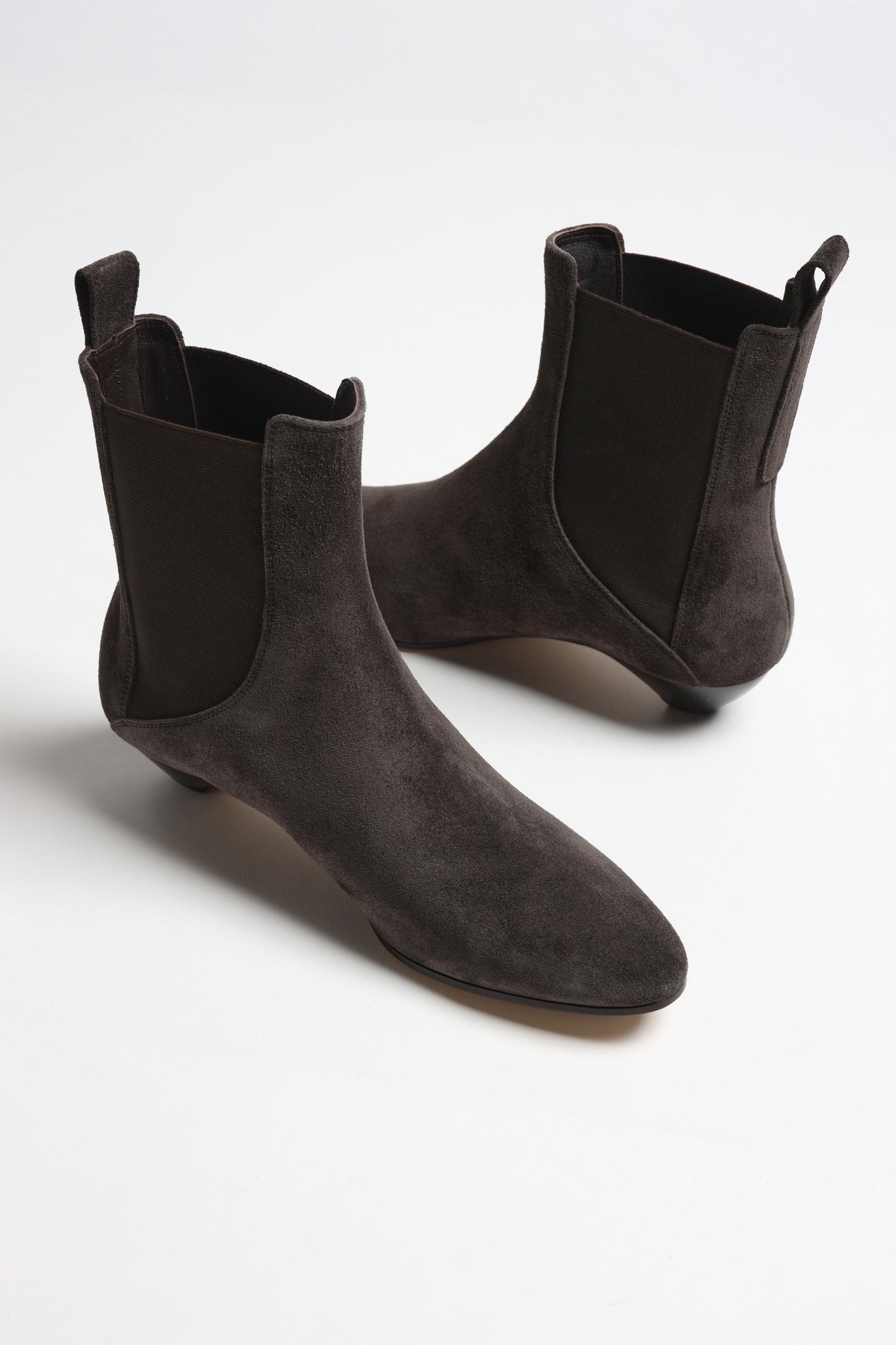 Boots Allegra Chelsea in Pepe SuedeLe Monde Beryl - Anita Hass