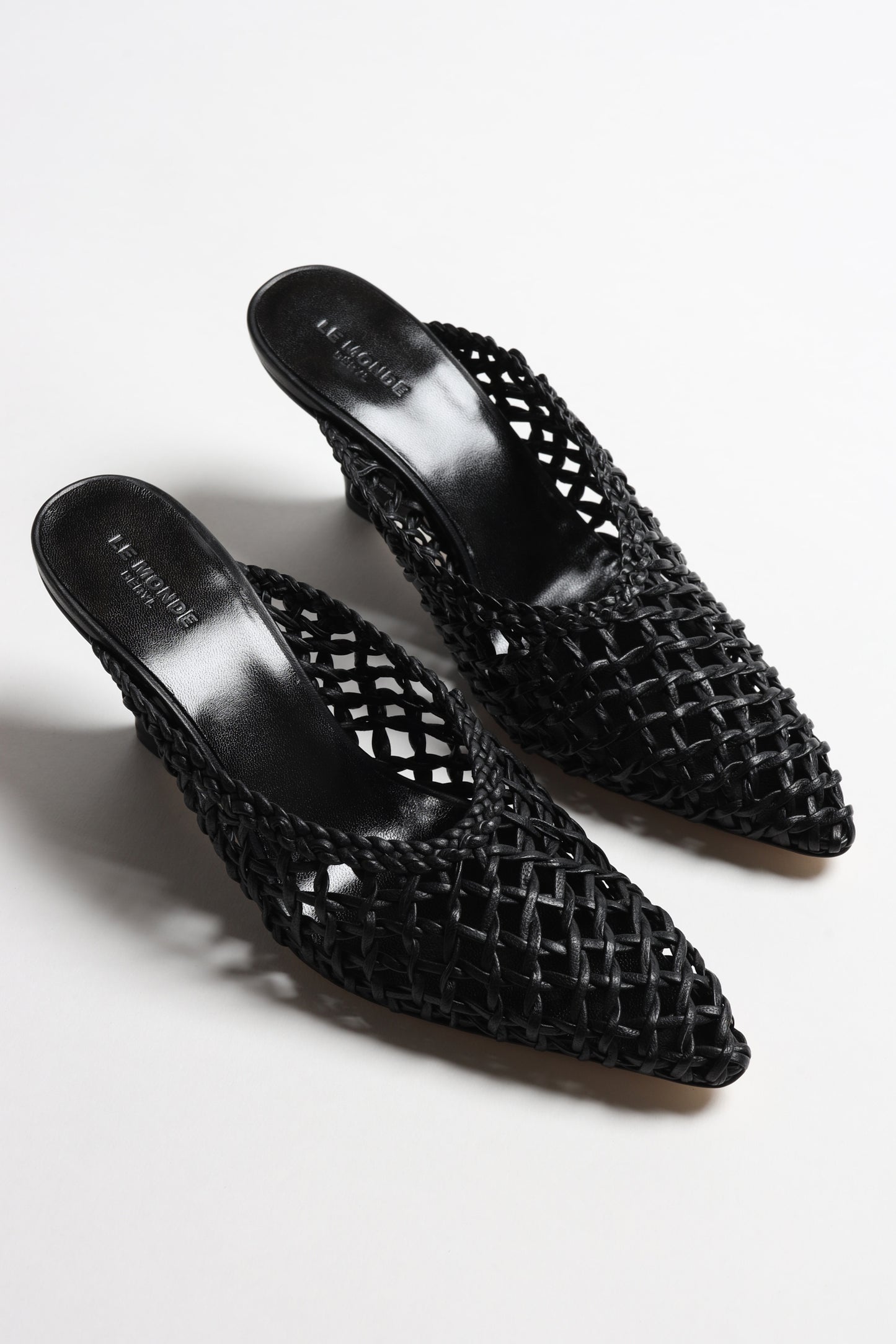 Victoria Knotted mules in black