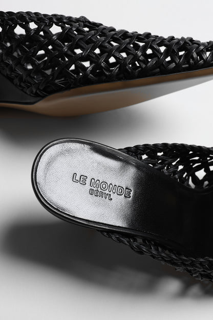 Victoria Knotted mules in black