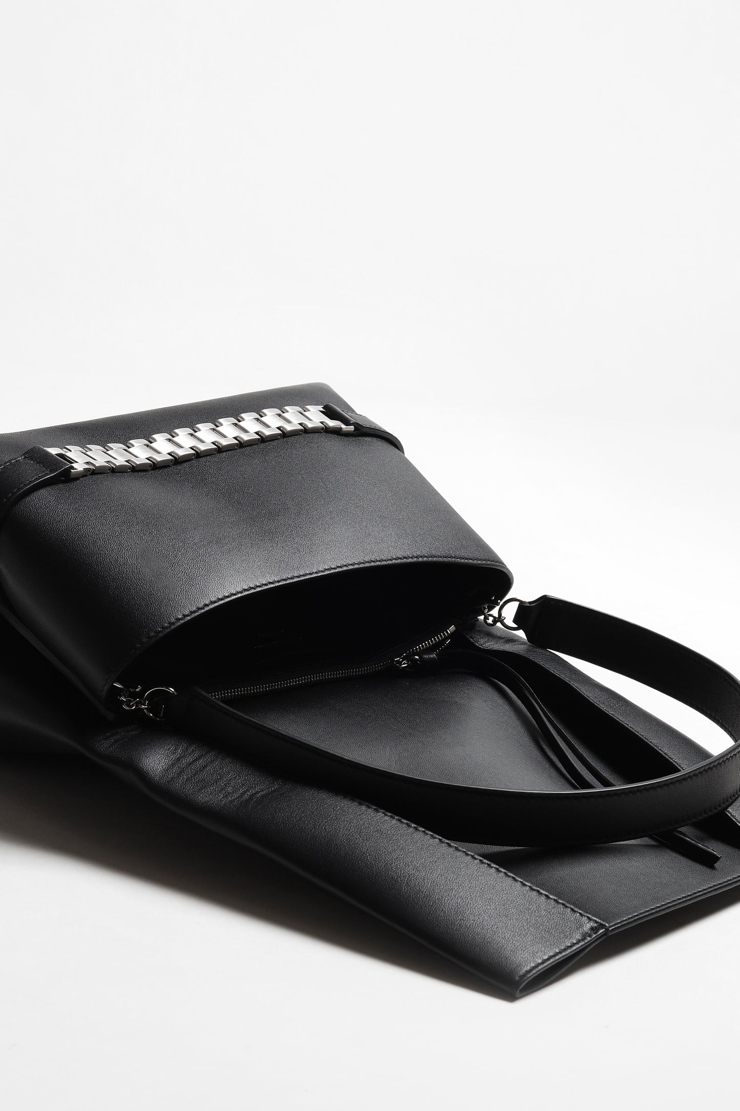 Tasche Chain Silver in SchwarzVictoria Beckham - Anita Hass