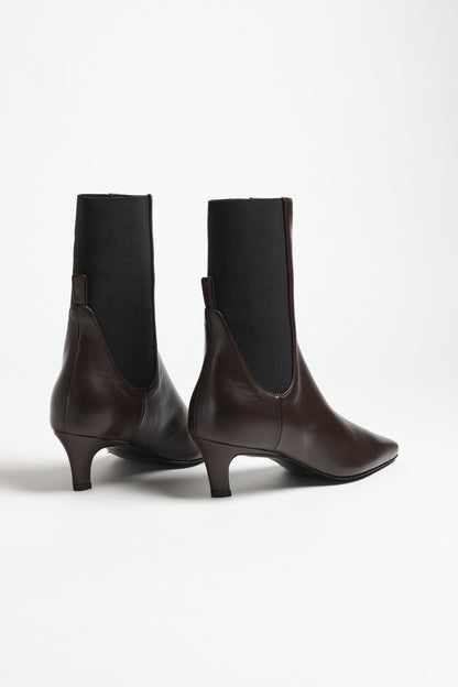 Boots The Mid Heel in Brown SuedeToteme - Anita Hass