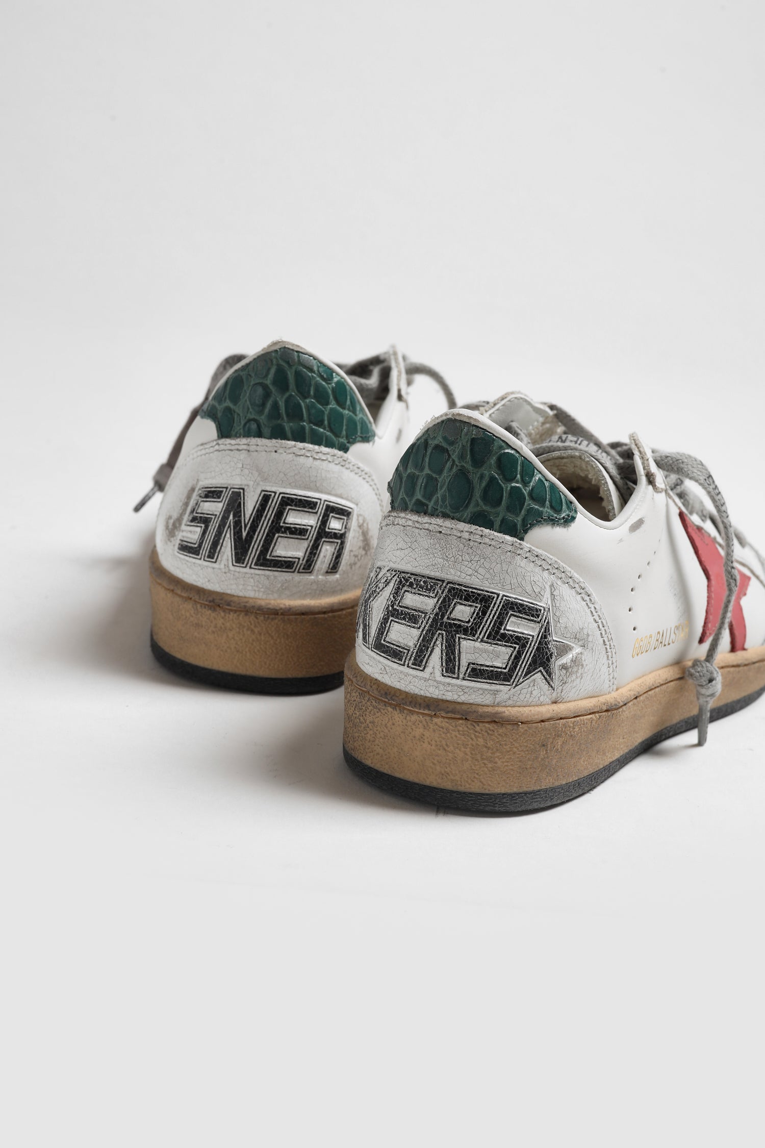 Sneaker Ball Star in Weiß/Mineral Red/GrünGolden Goose - Anita Hass