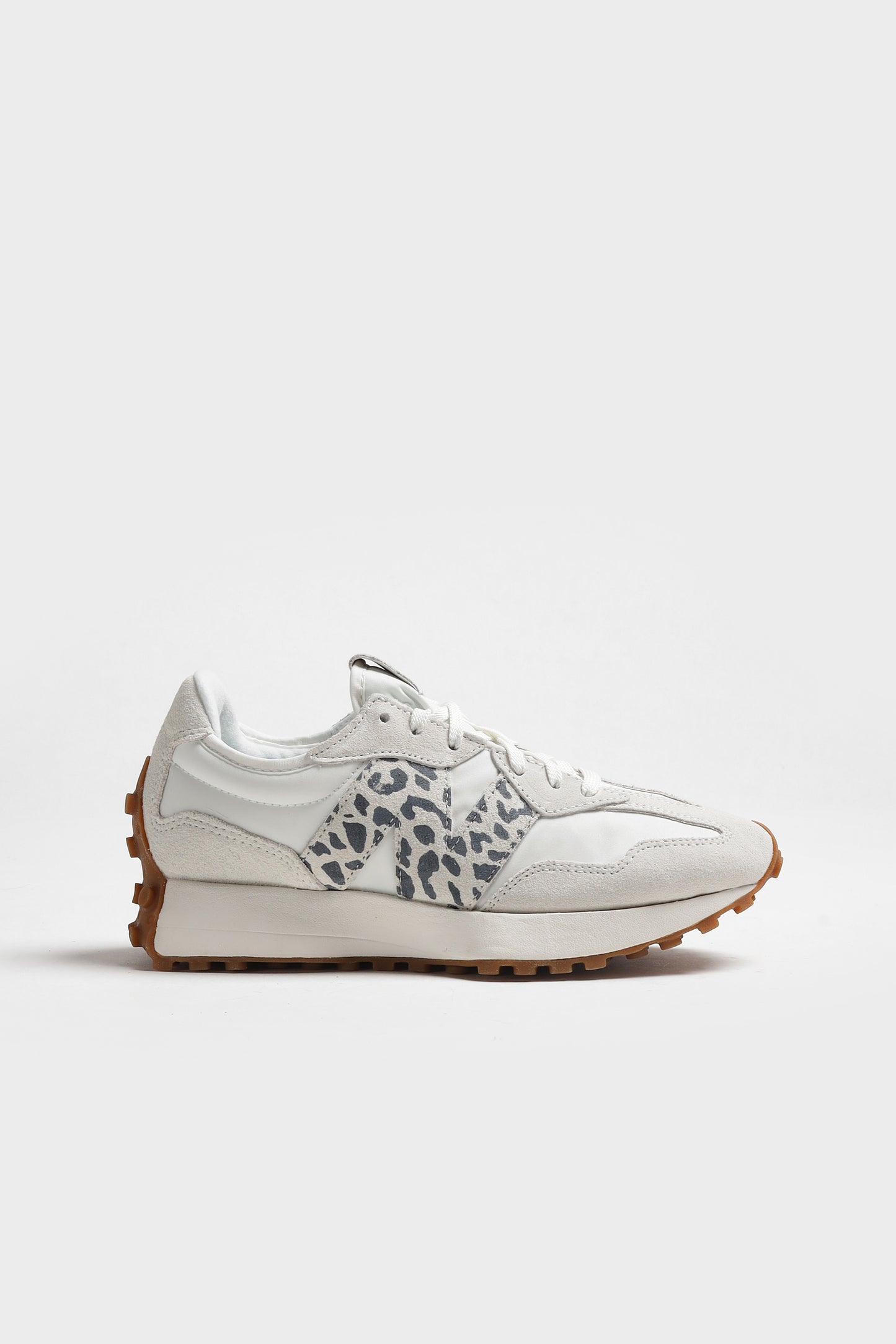 Sneaker 327 in AnimalNew Balance - Anita Hass