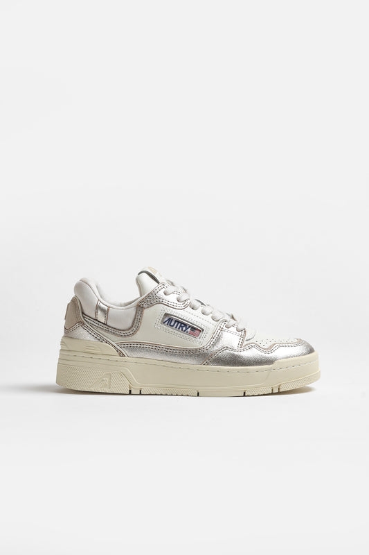 Sneaker CLC Low in Weiß/PlatinumAutry - Anita Hass