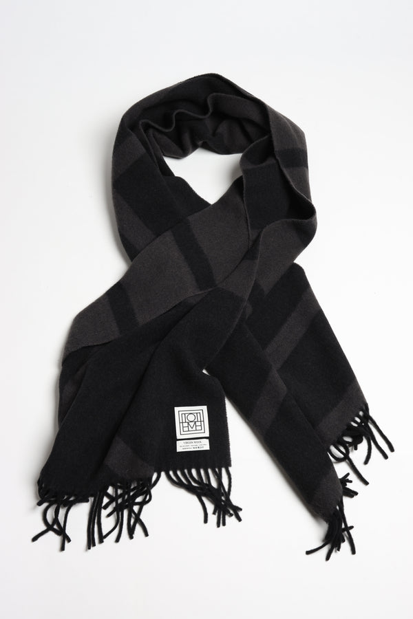 Scarf Monogram in Charcoal
