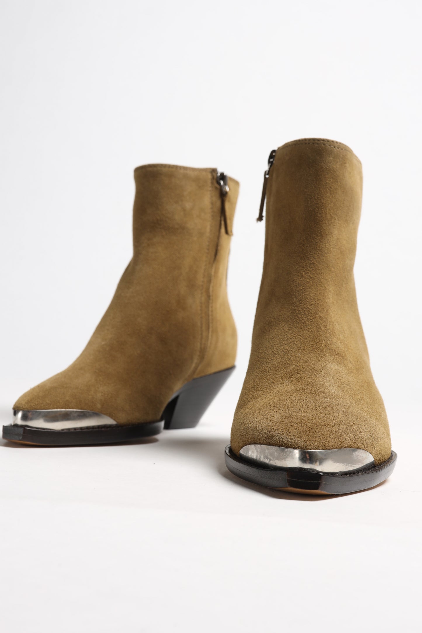 Boots Adnae Suede in TaupeIsabel Marant - Anita Hass