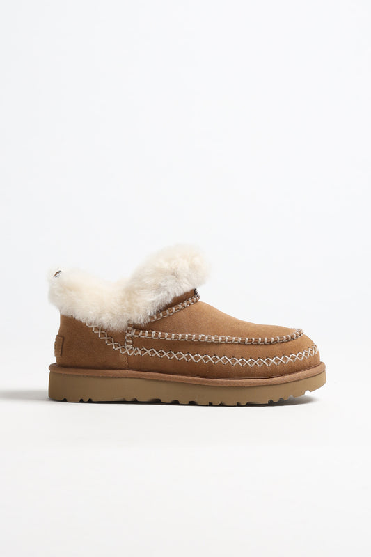 Boots Classic Ultra Mini Alpine in Chestnut