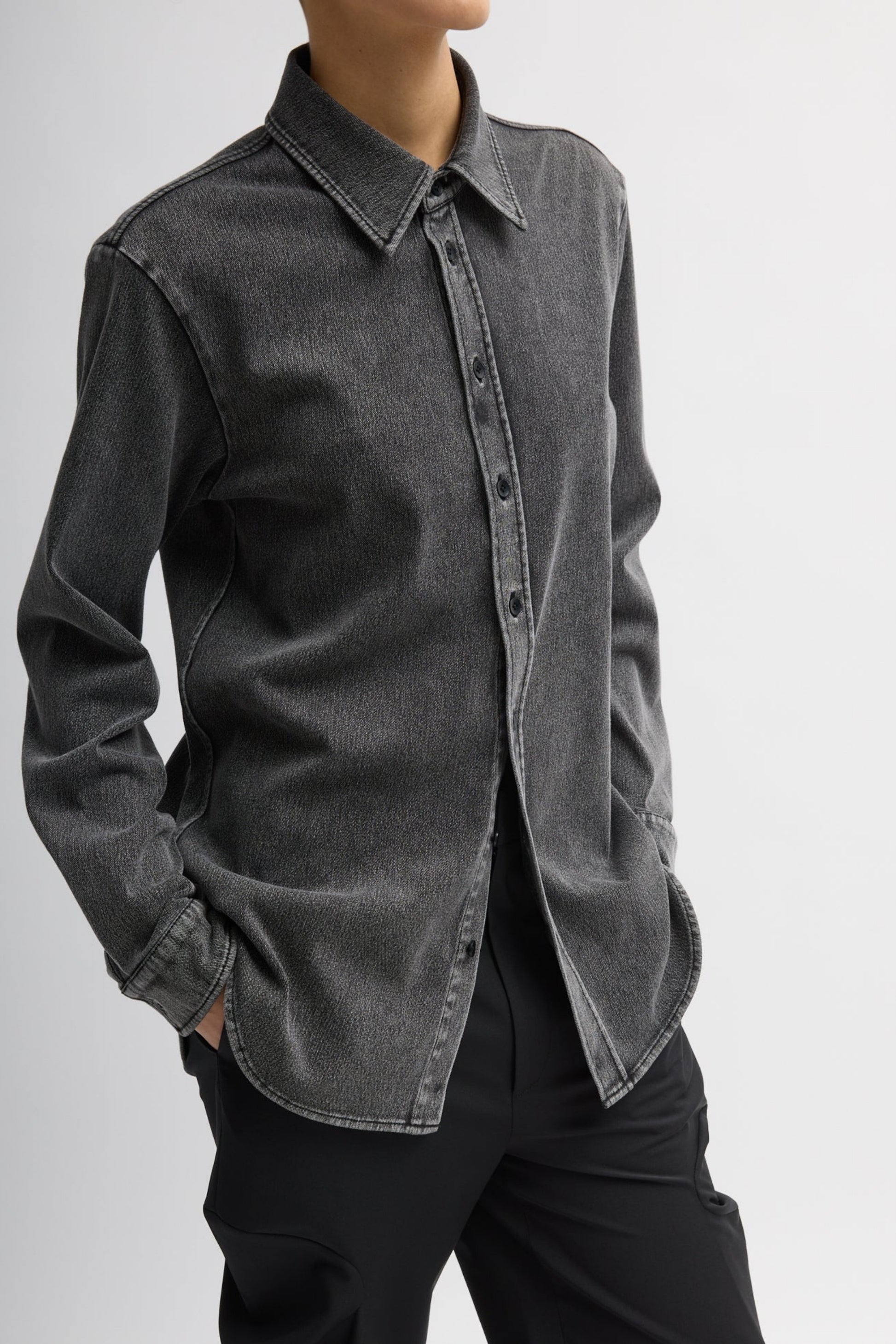 Bluse Easy Stretch Denim in Washed BlackTibi - Anita Hass