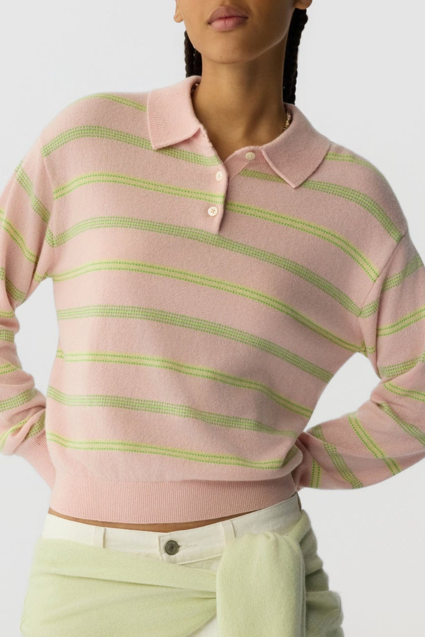 Collegiale streepjestrui in poederroze