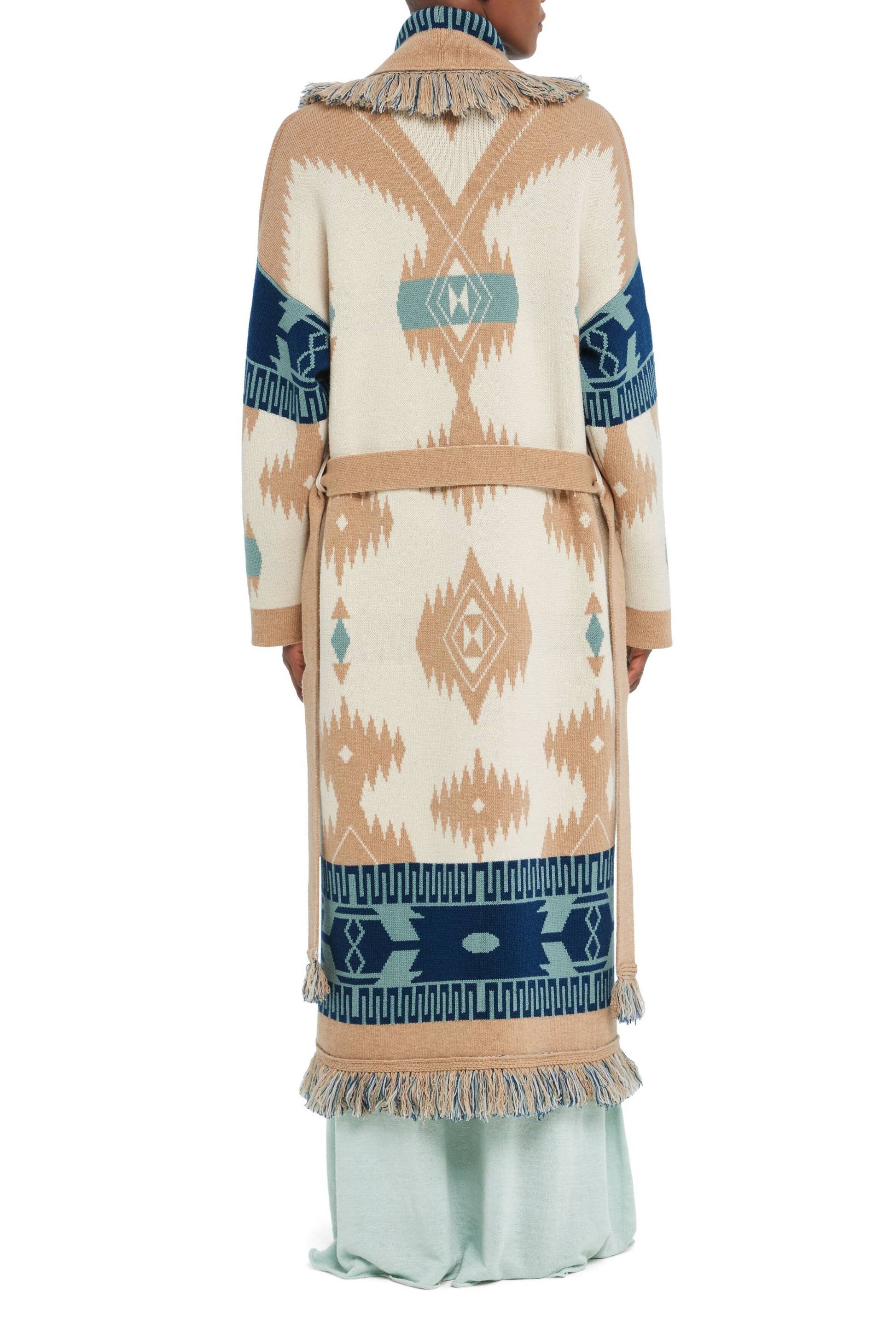 Strickmantel Icon Jacquard in SandAlanui - Anita Hass